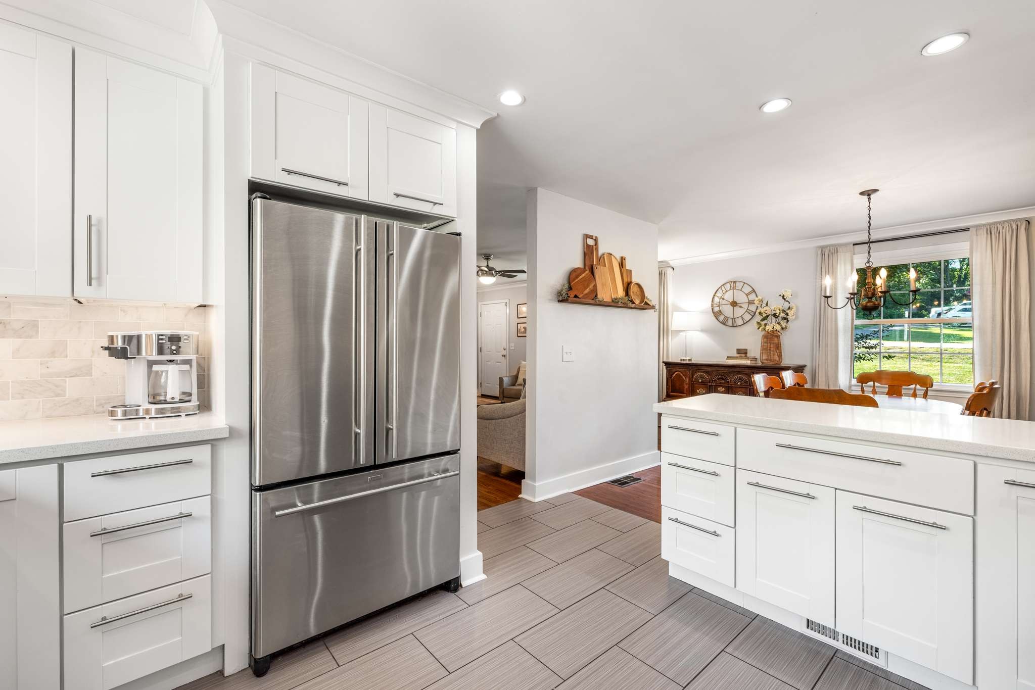 5228 Trousdale Dr
