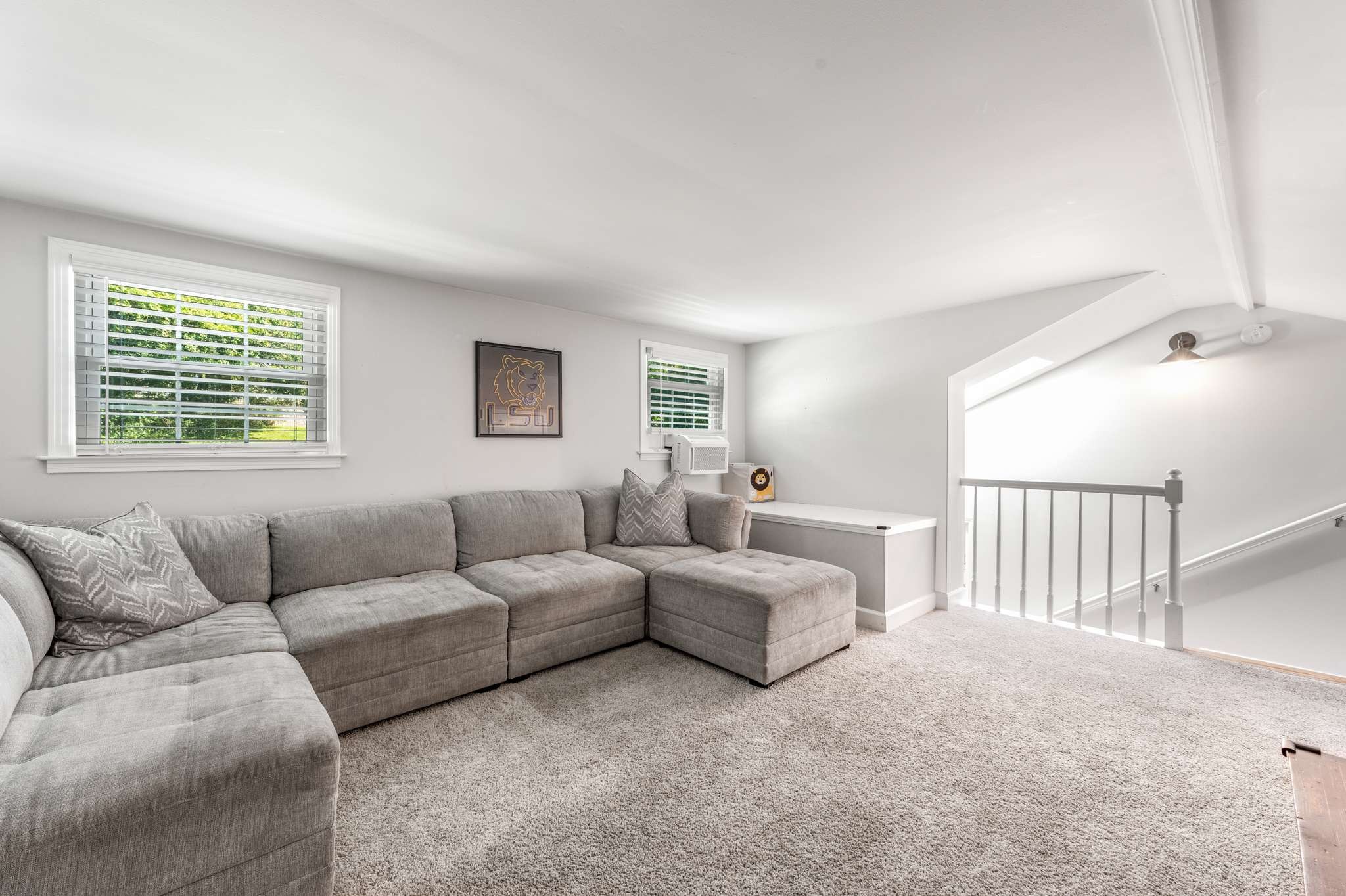 5228 Trousdale Dr