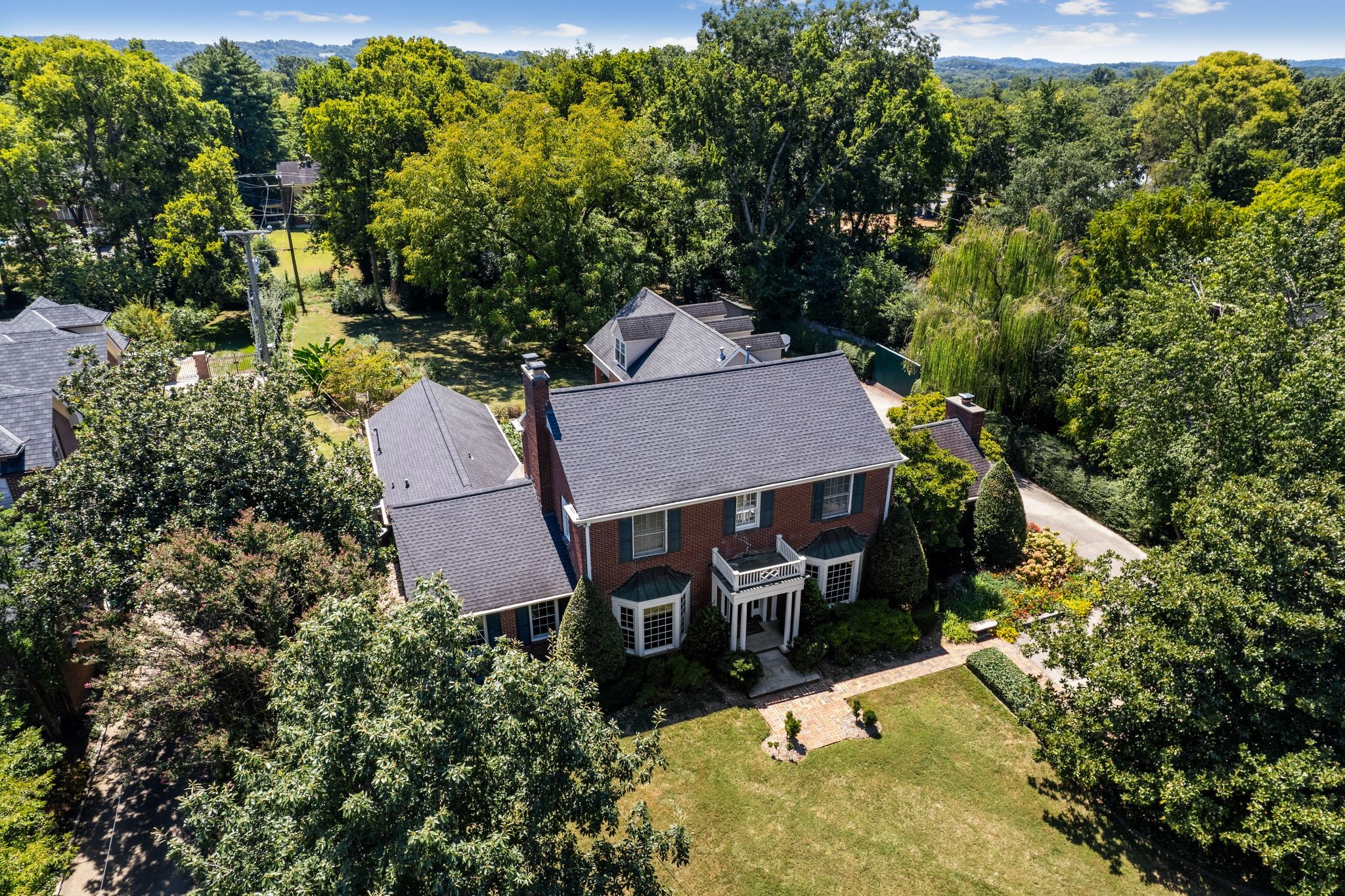 3431 Hampton Ave