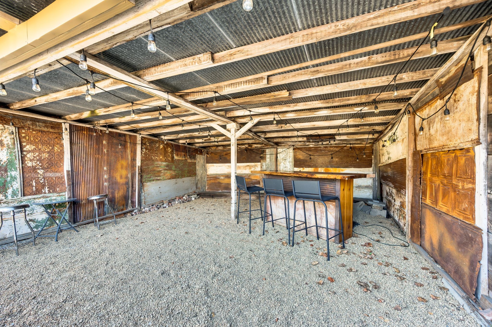 914 W Eastland Ave
