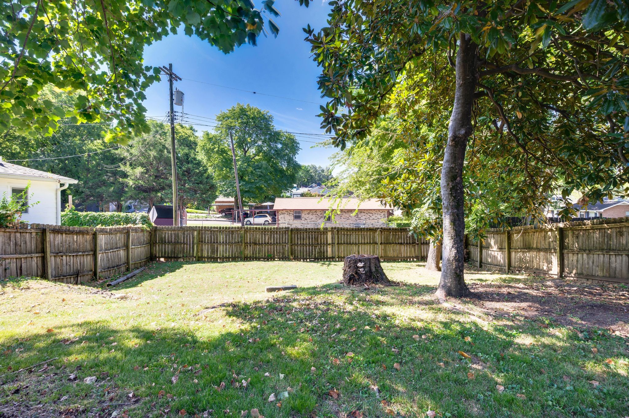 914 W Eastland Ave