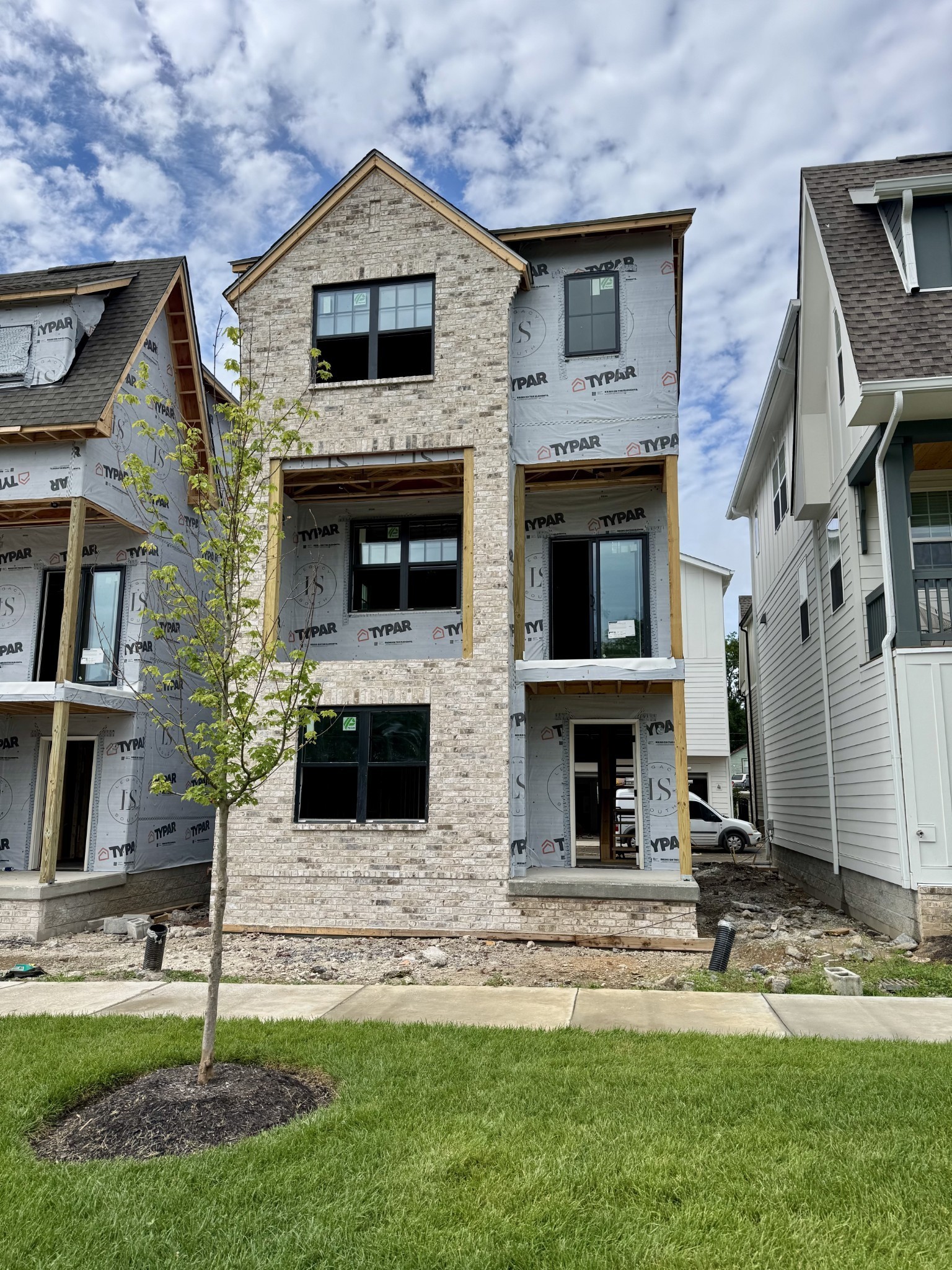 504 Edwin St Unit: 25