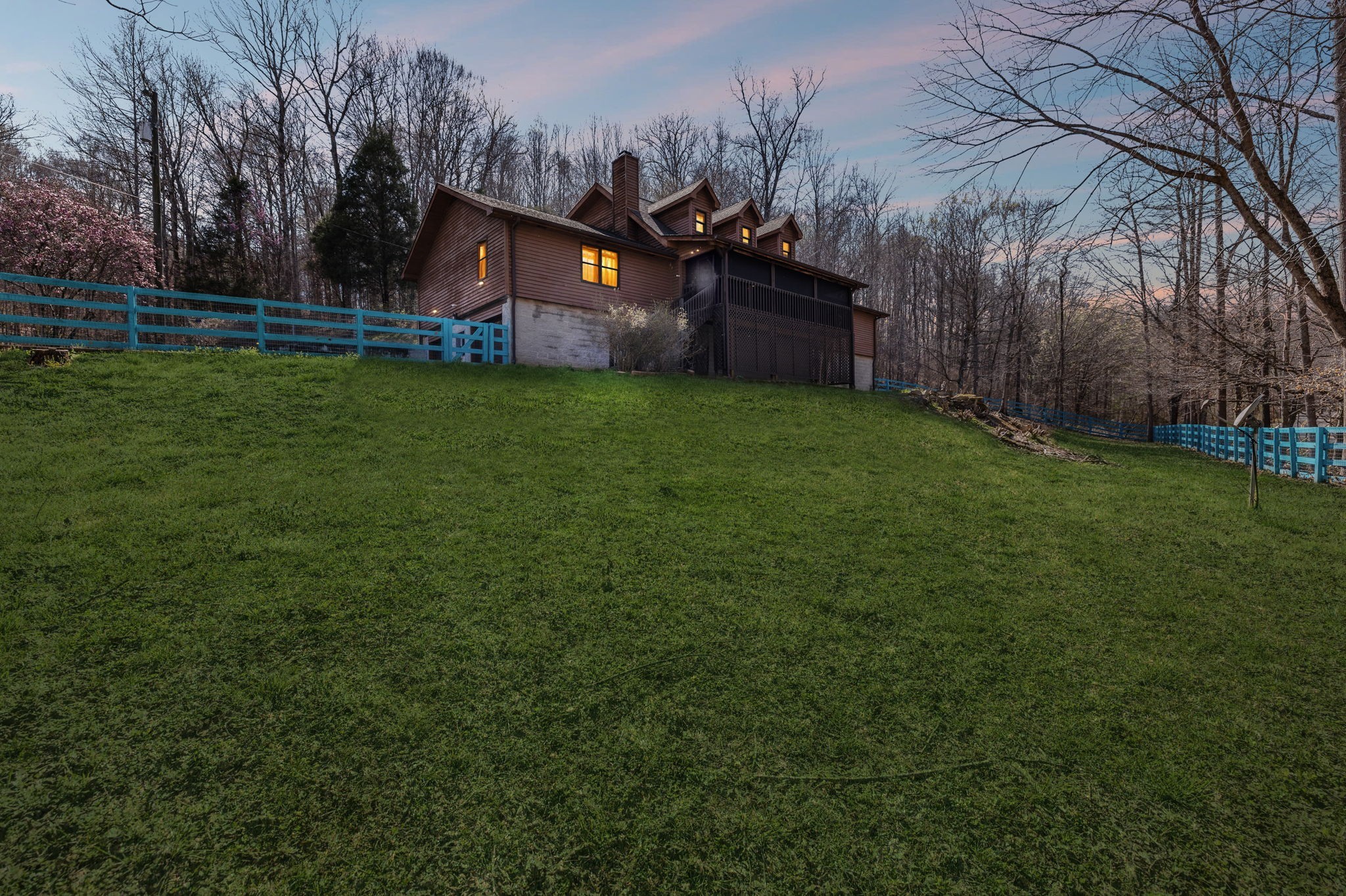 3755 Bear Hollow Rd