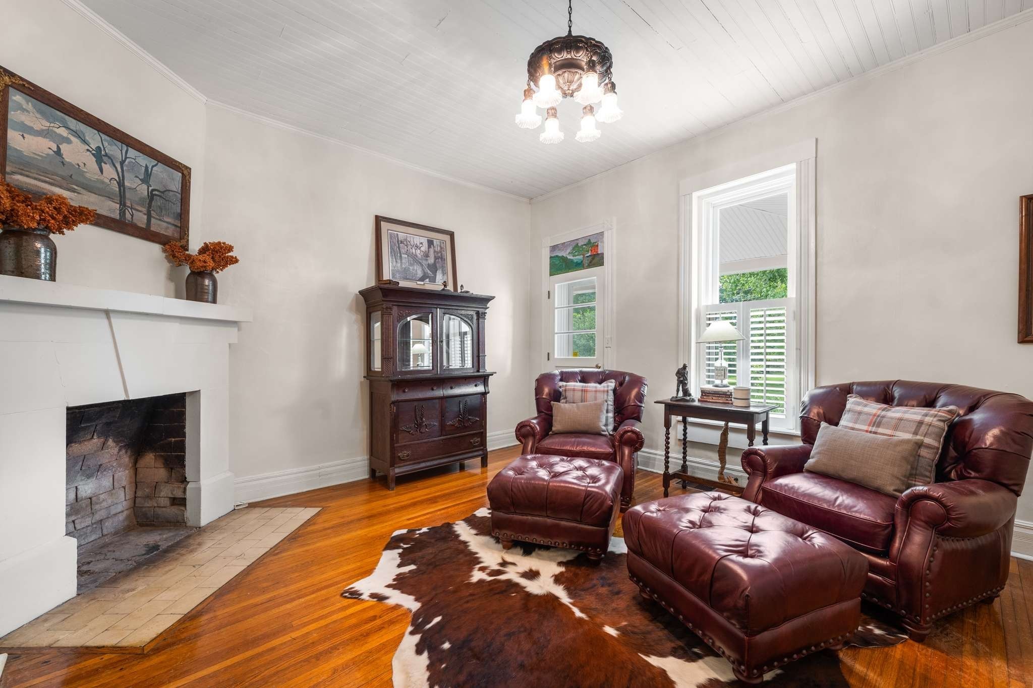 405 Webb Rd, W