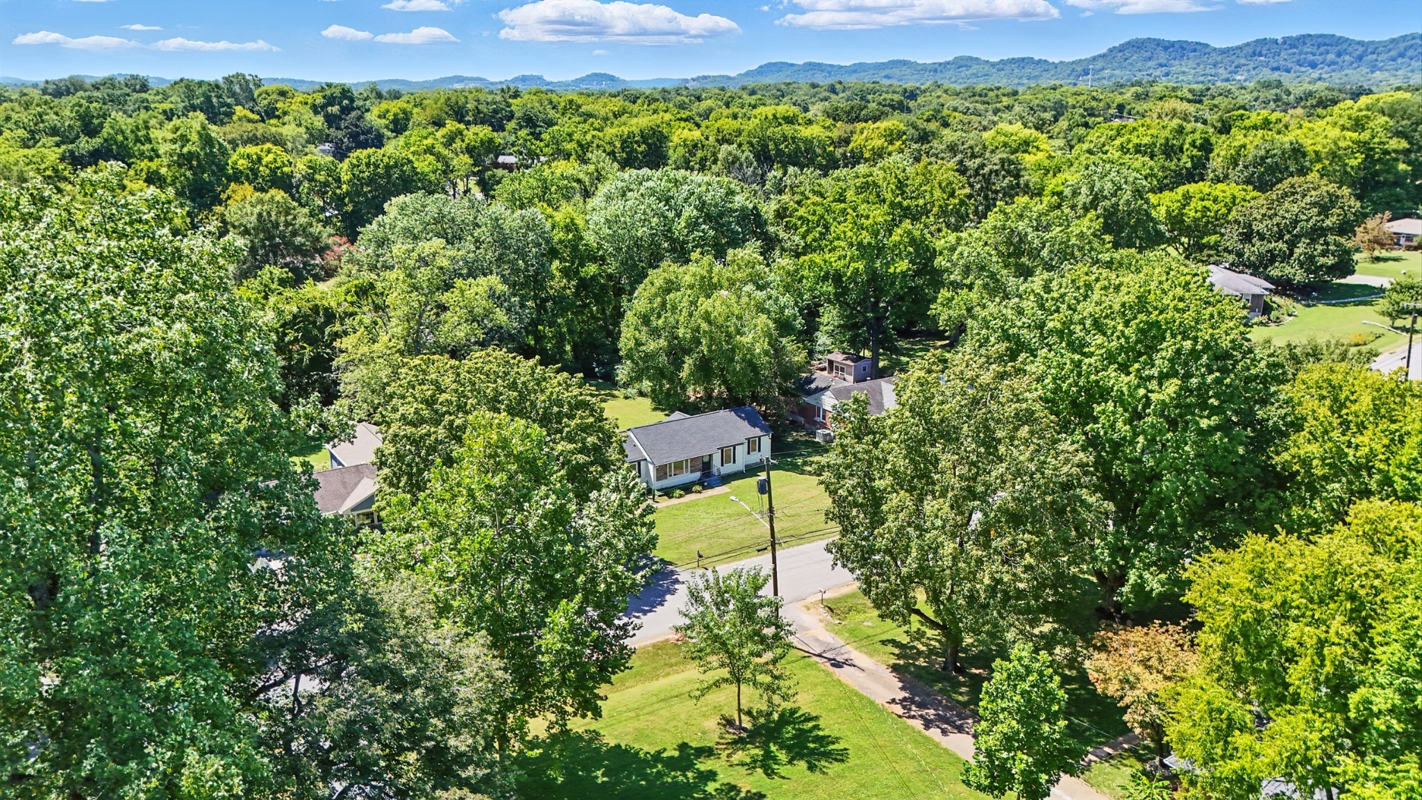 535 Inwood Dr