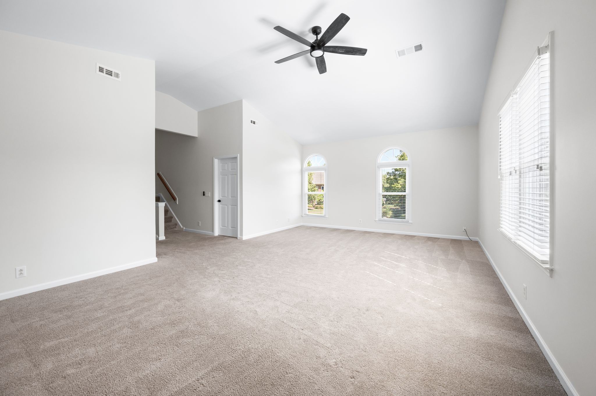 605 Sparrow Ct