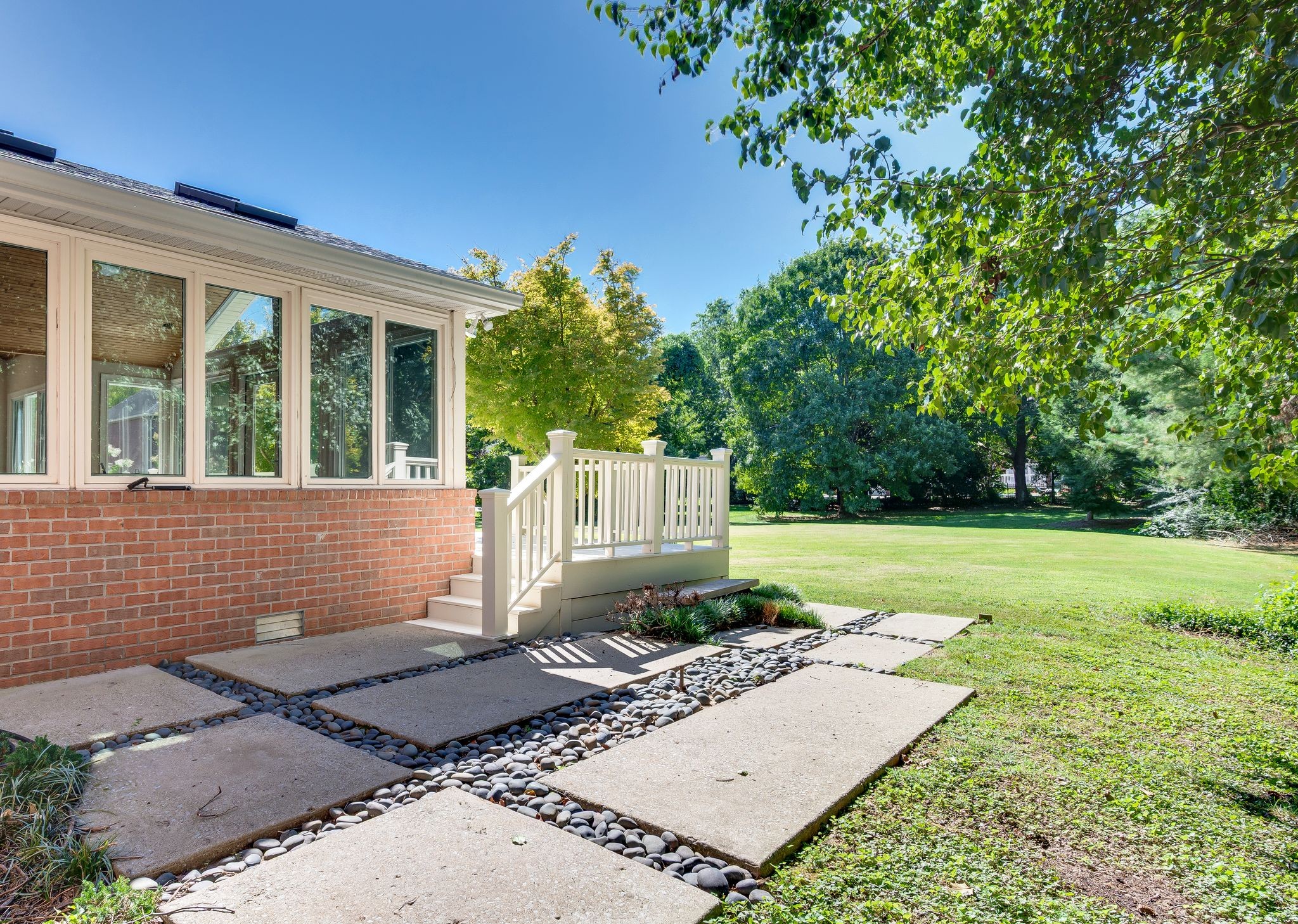 605 Sparrow Ct