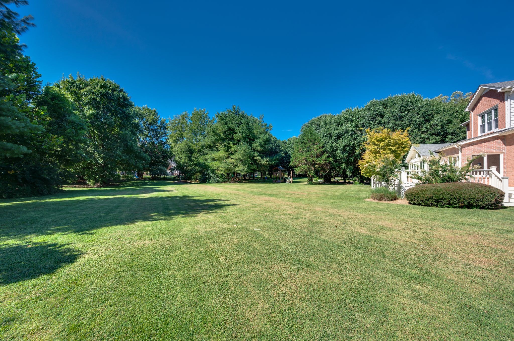 605 Sparrow Ct