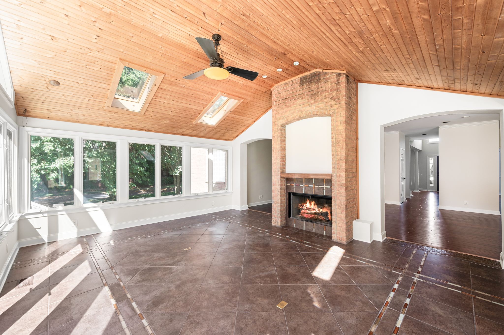 605 Sparrow Ct
