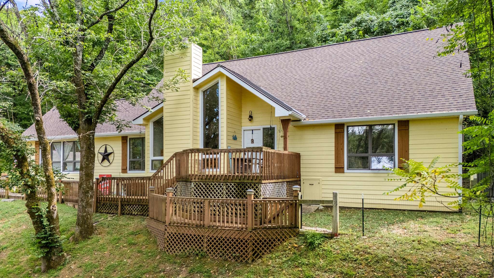 2145 S Berrys Chapel Ct