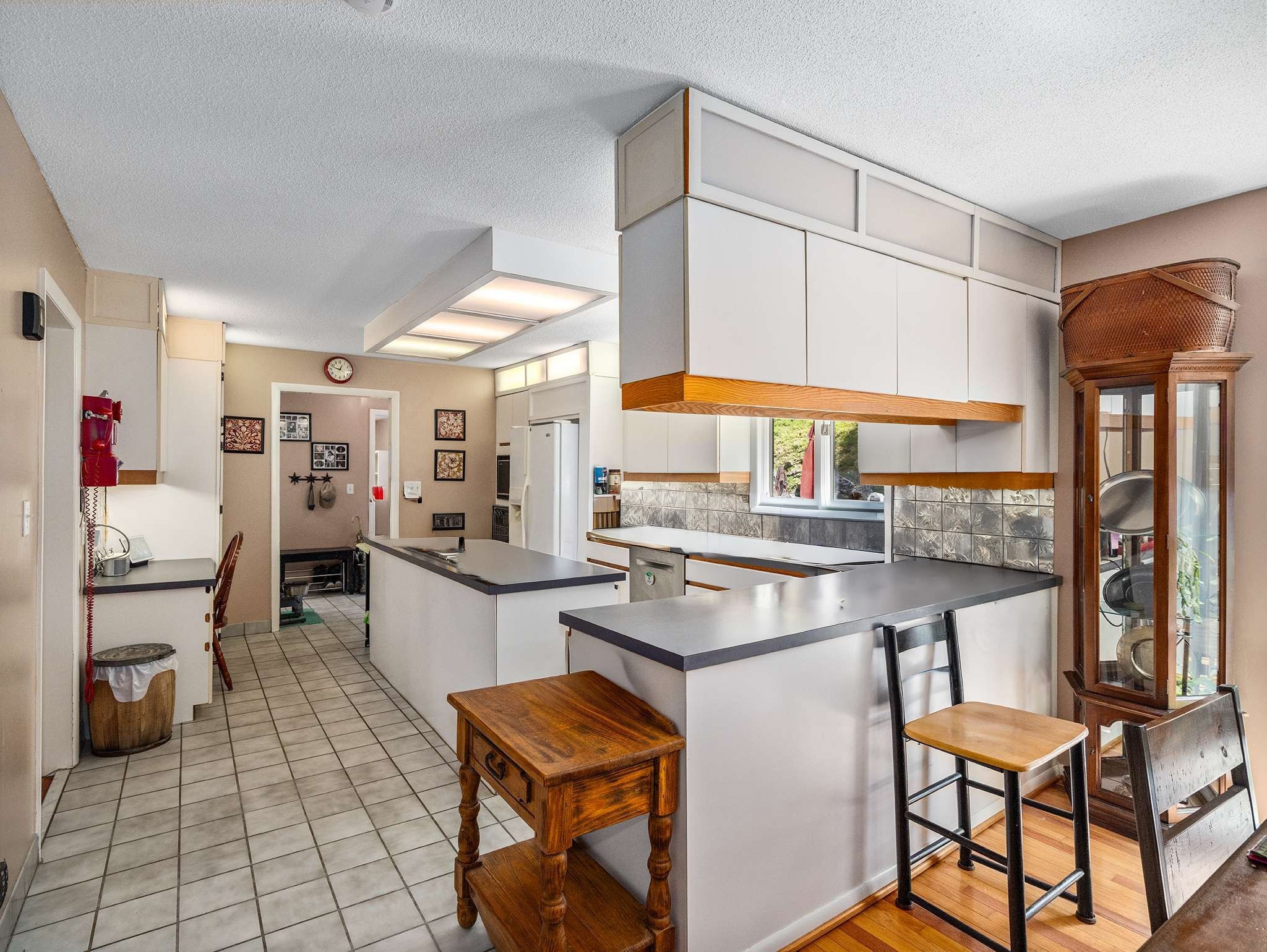 2145 S Berrys Chapel Ct