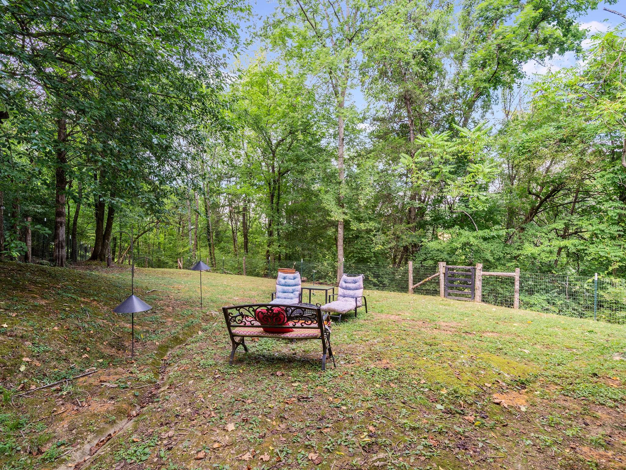 2145 S Berrys Chapel Ct