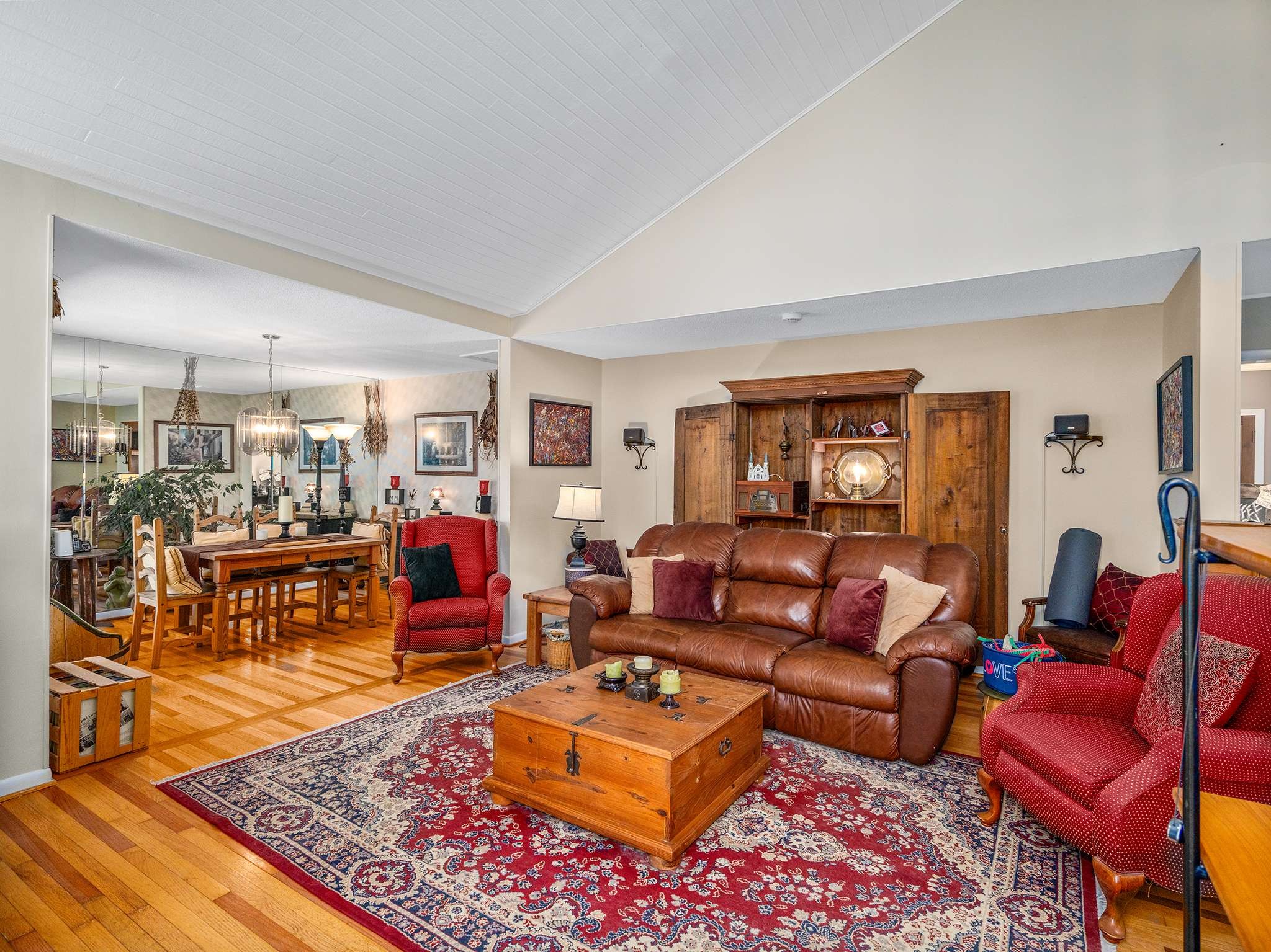 2145 S Berrys Chapel Ct