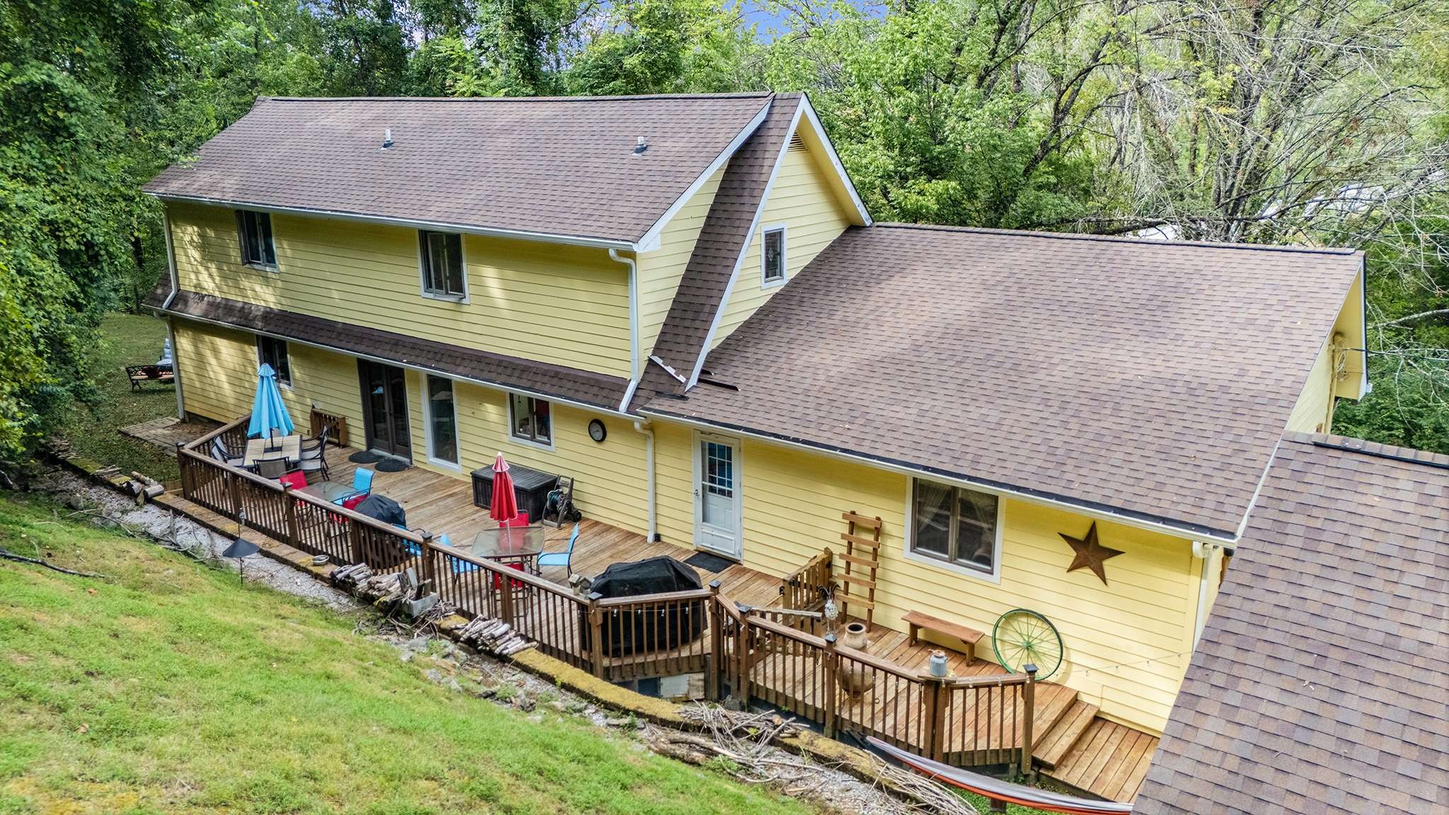 2145 S Berrys Chapel Ct