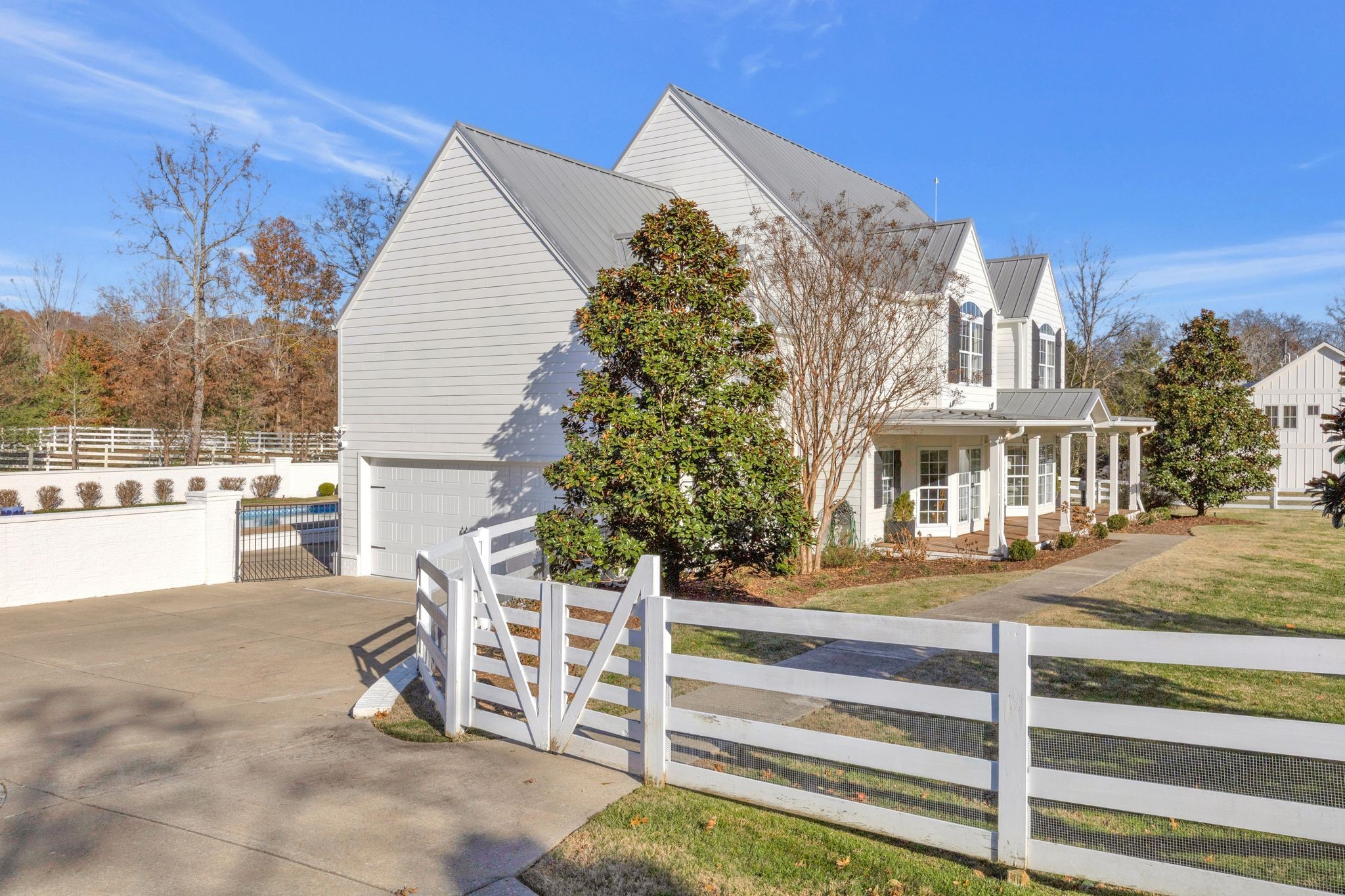210 Green Rd
