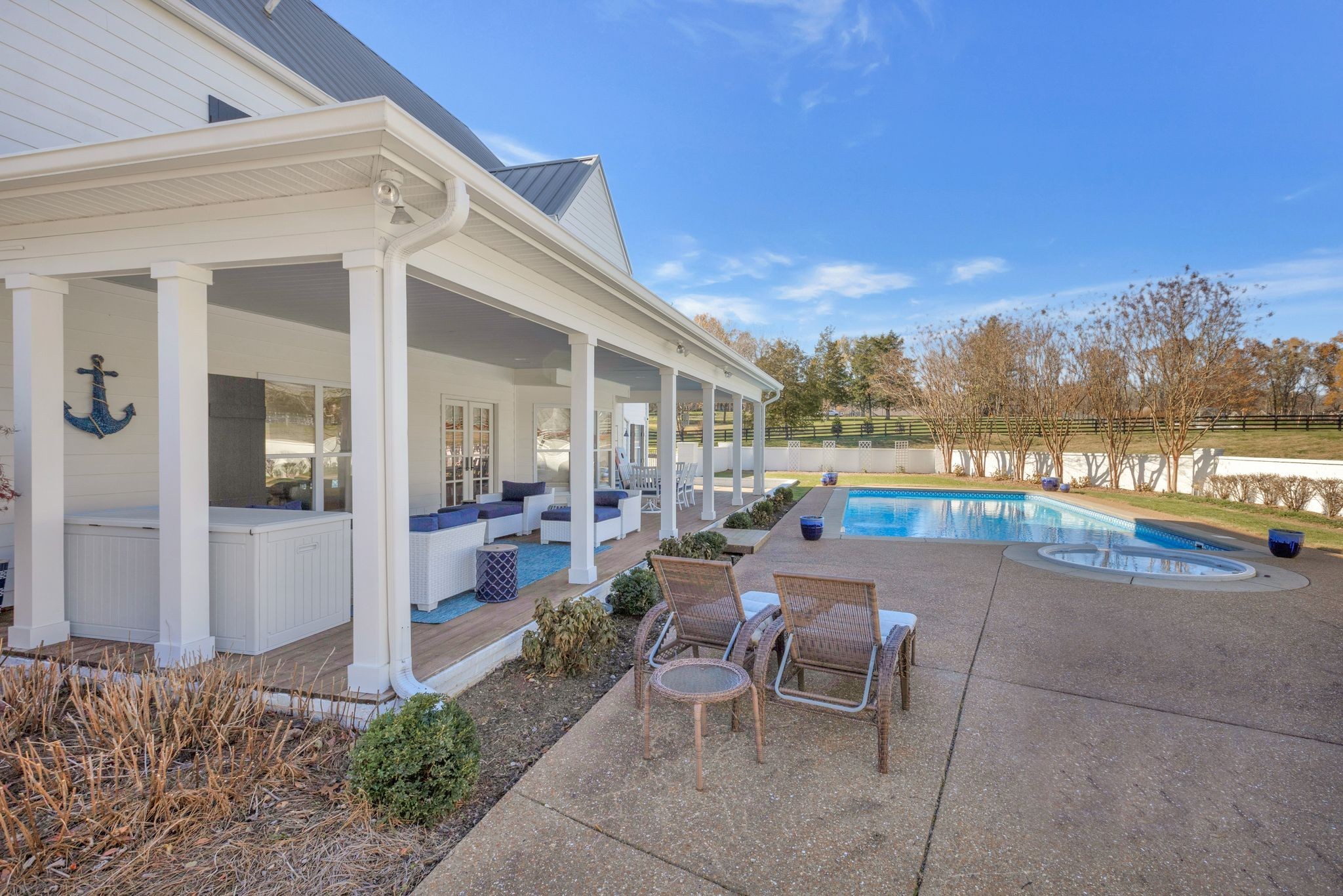 210 Green Rd