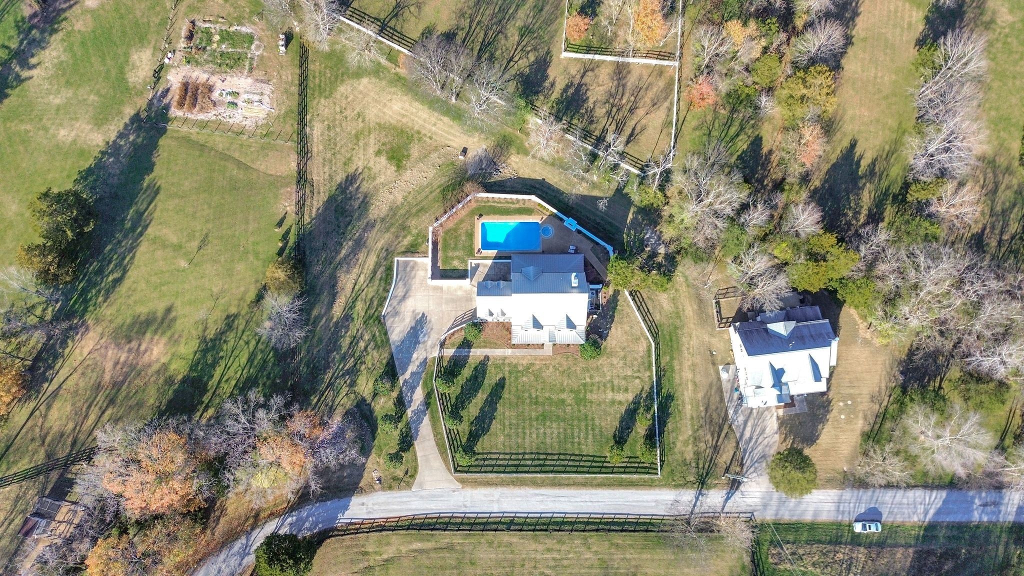 210 Green Rd