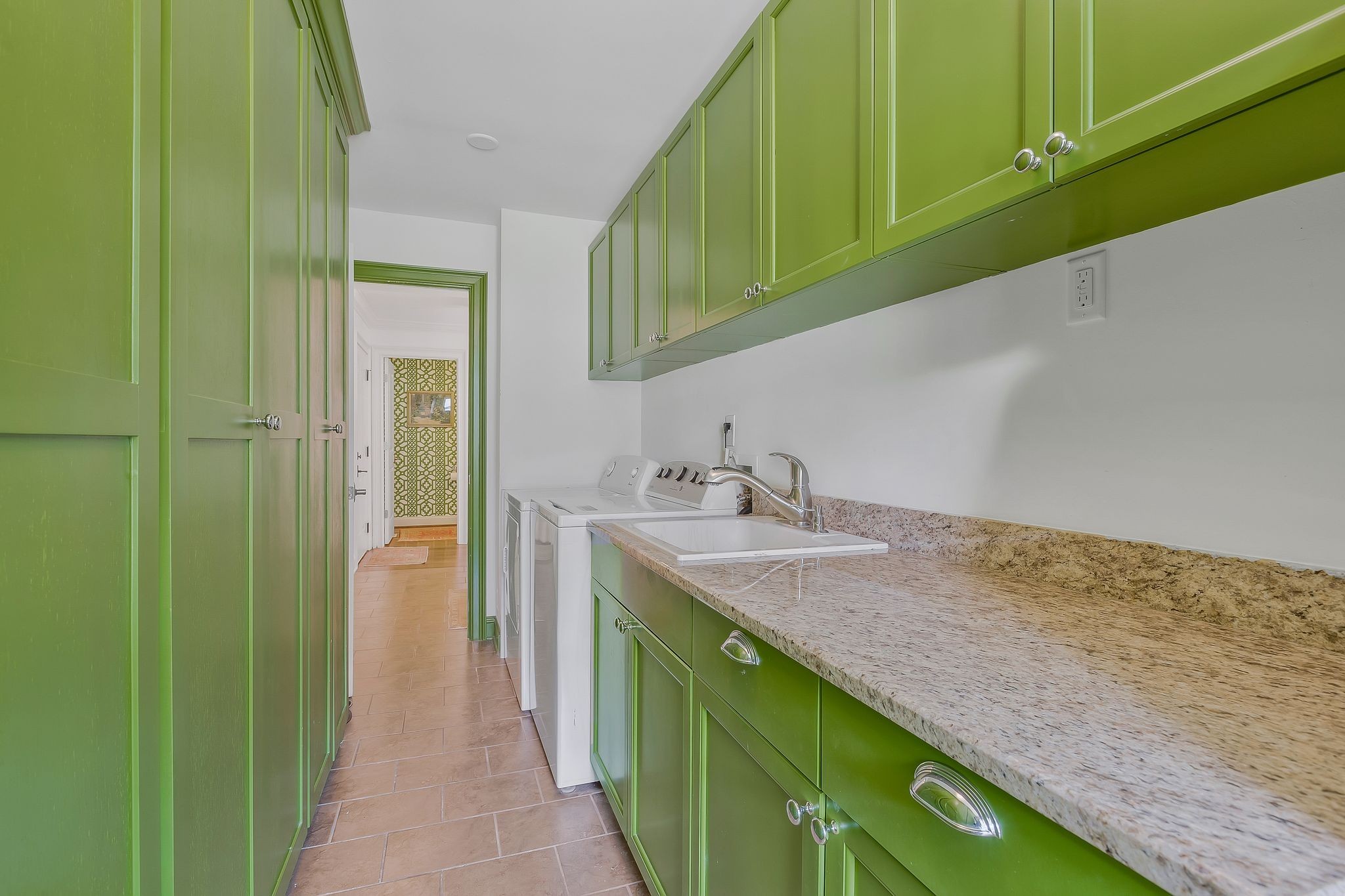 210 Green Rd