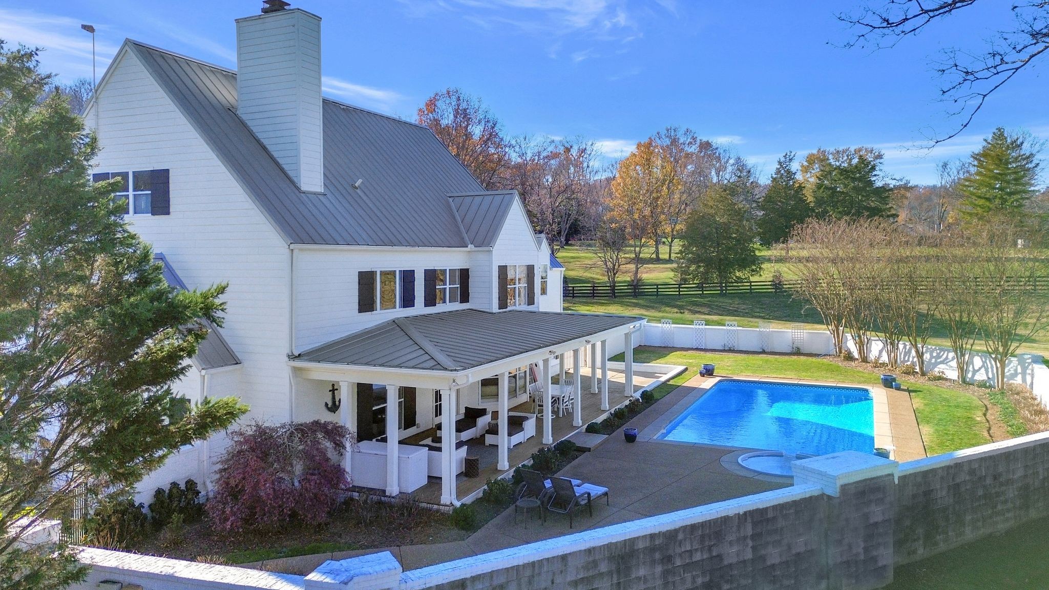 210 Green Rd
