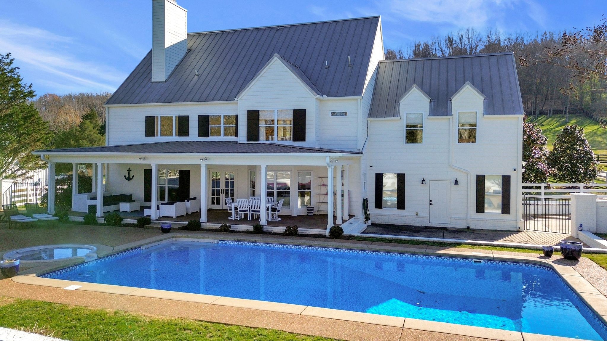 210 Green Rd