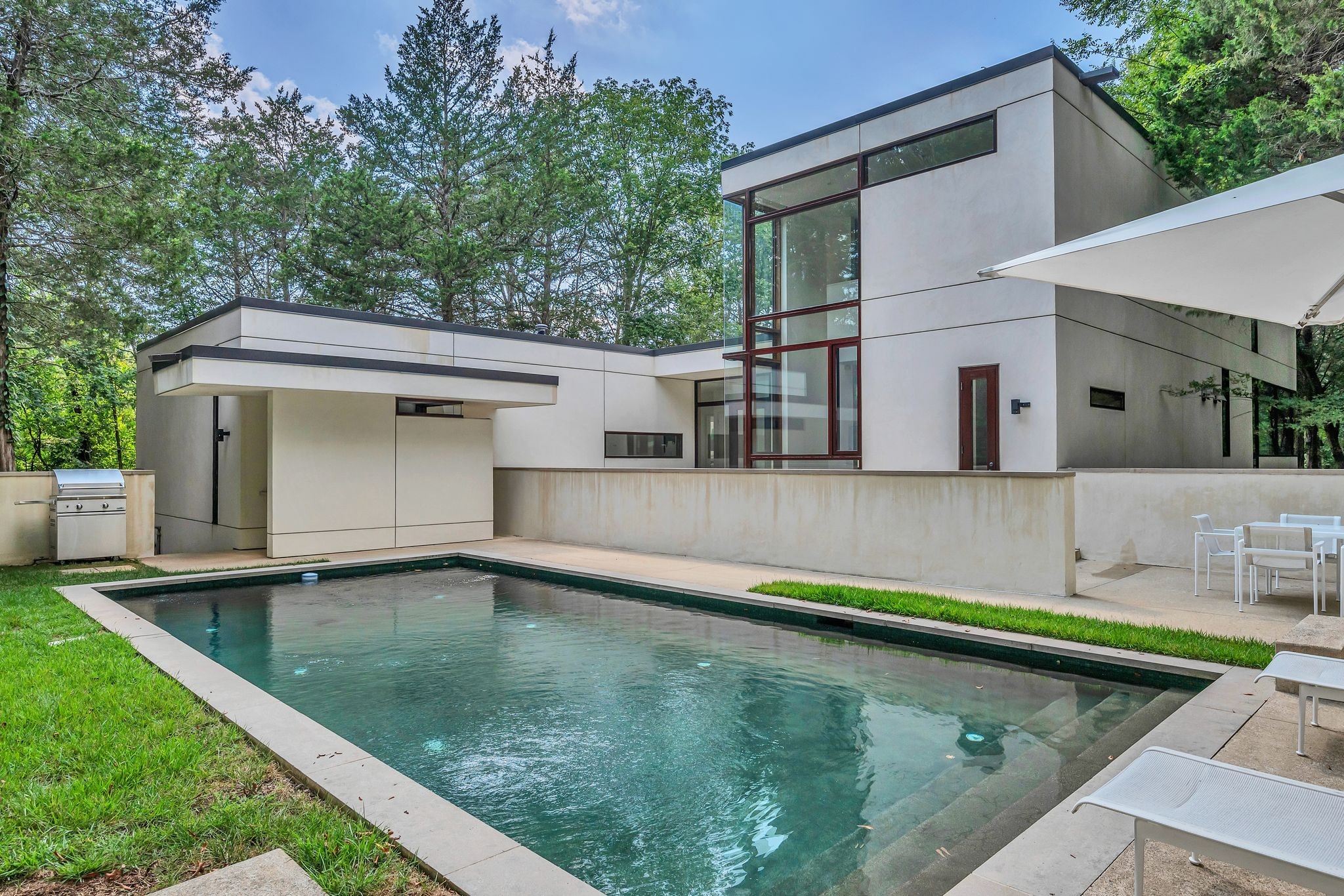 6204 Hillsboro Pike