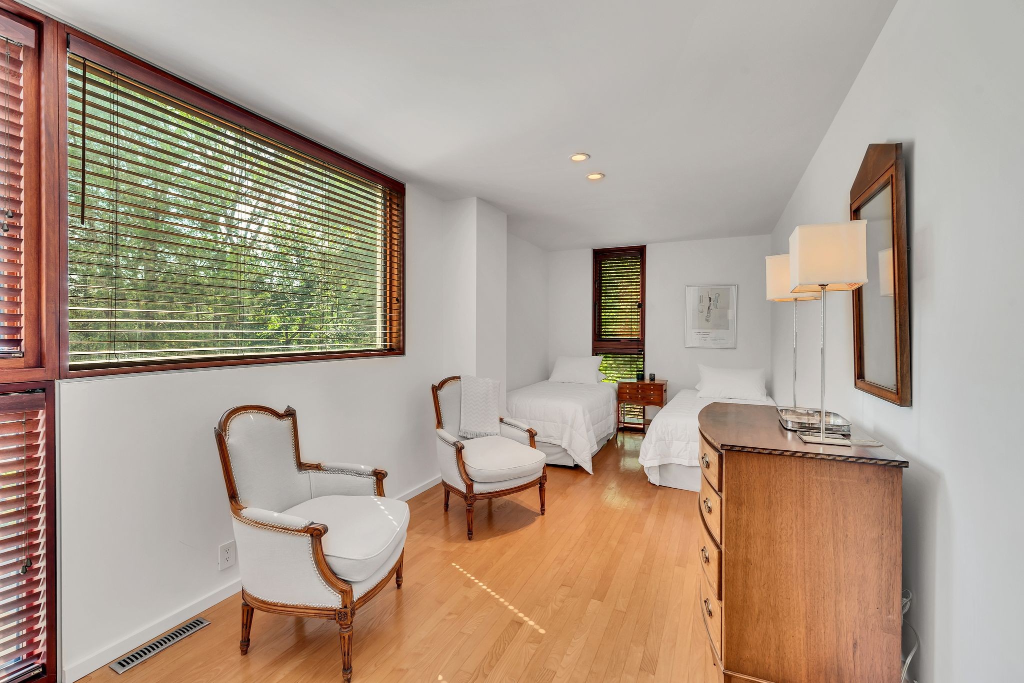 6204 Hillsboro Pike