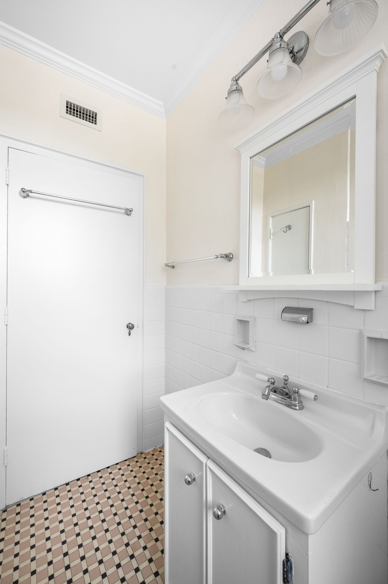 4505 Harding Pike Unit: 21E