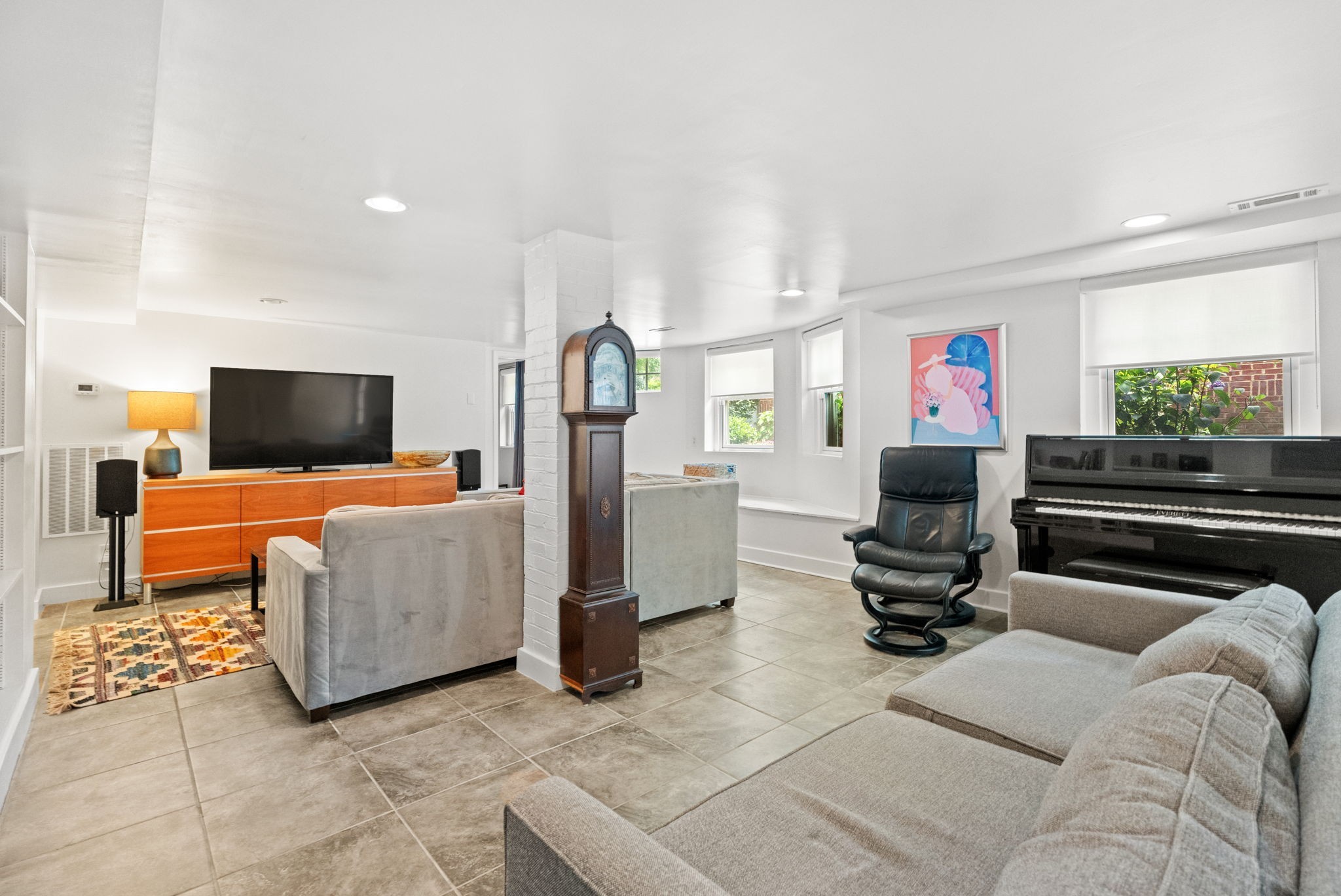 229 Lauderdale Rd