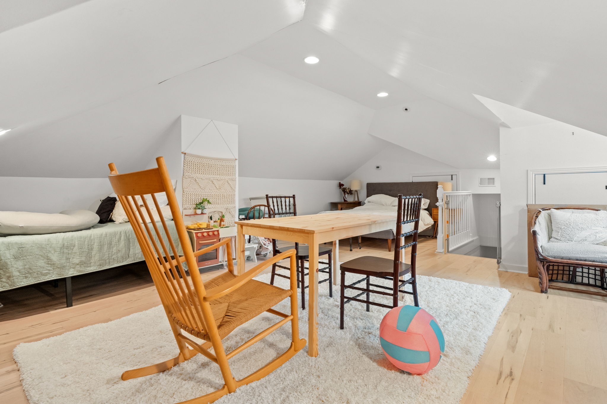 229 Lauderdale Rd