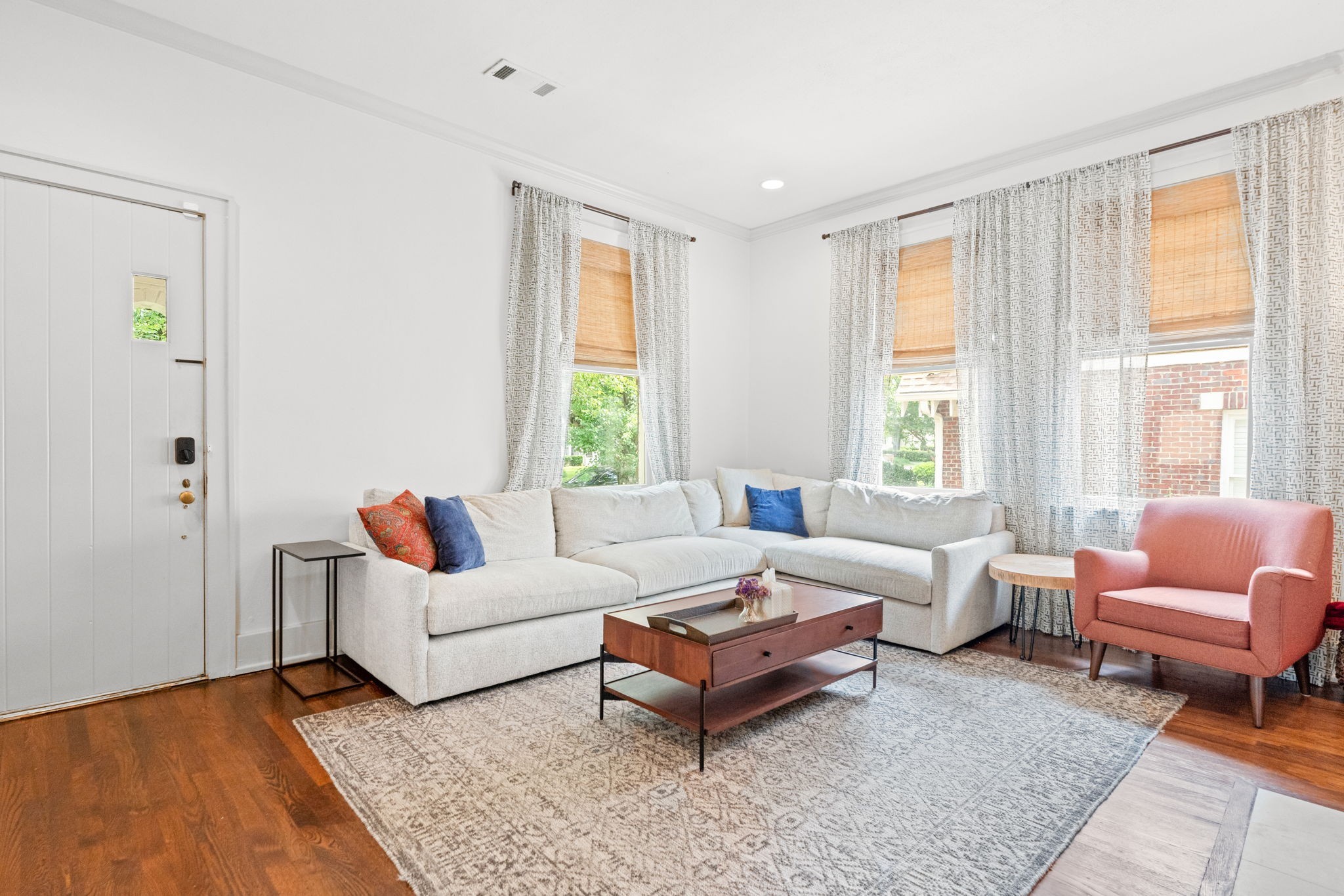 229 Lauderdale Rd