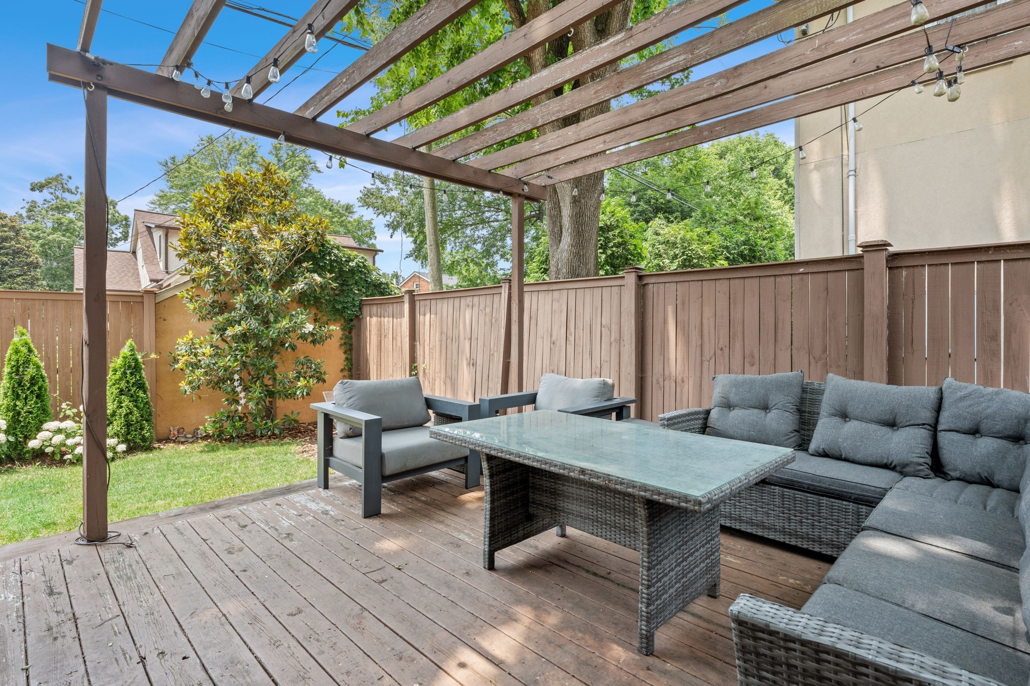 229 Lauderdale Rd