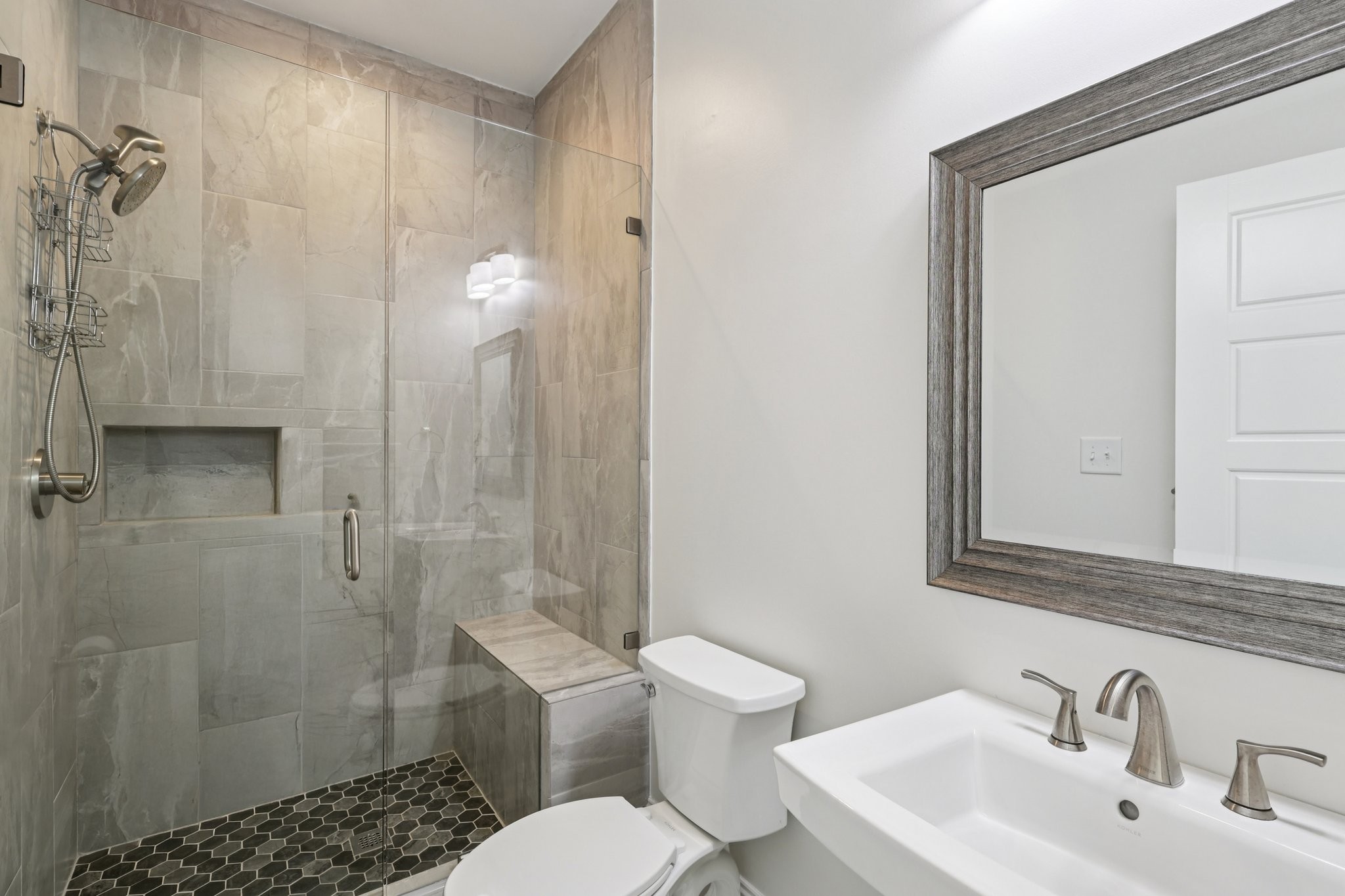 4016 Albert Dr