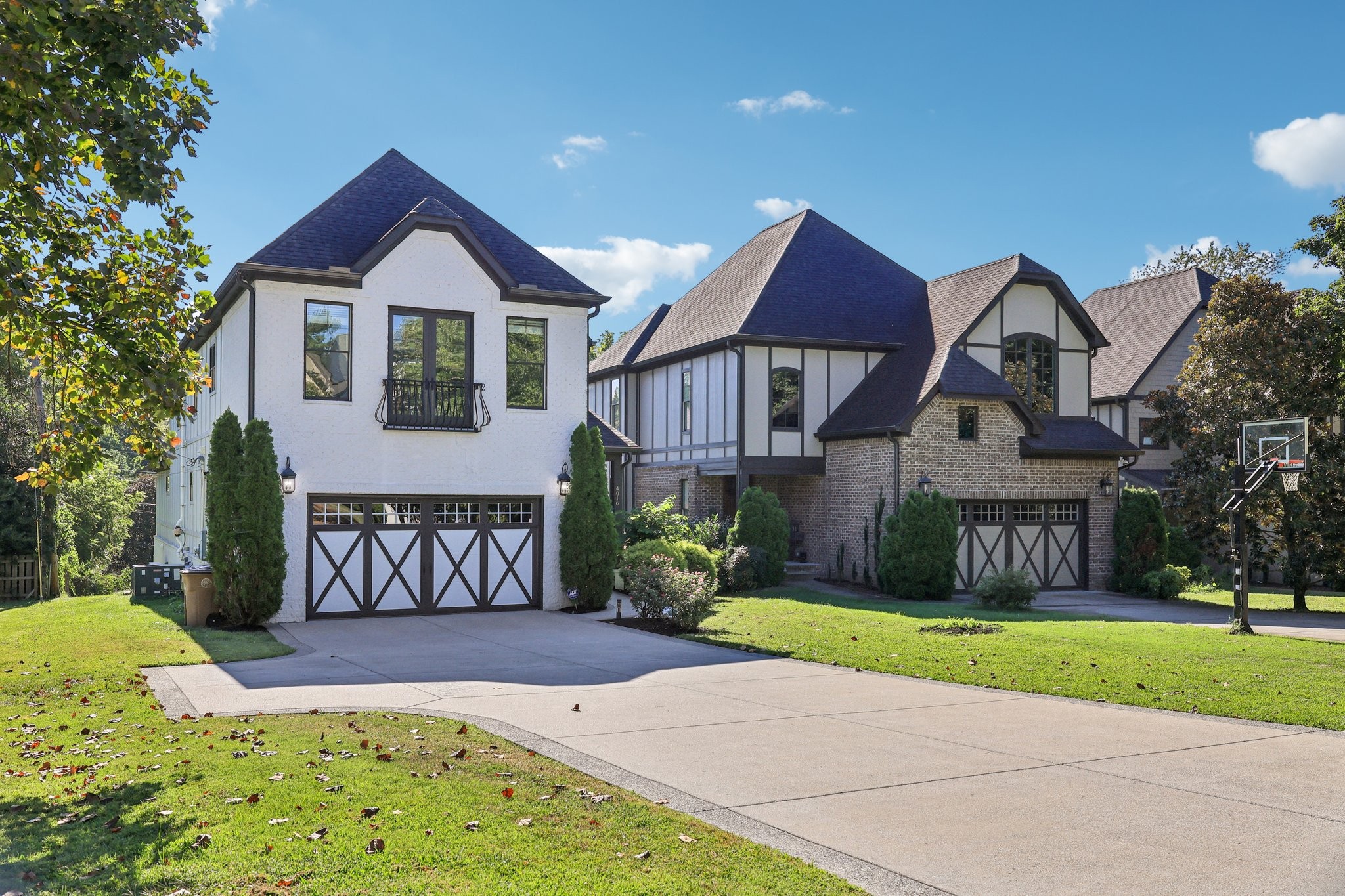 4016 Albert Dr