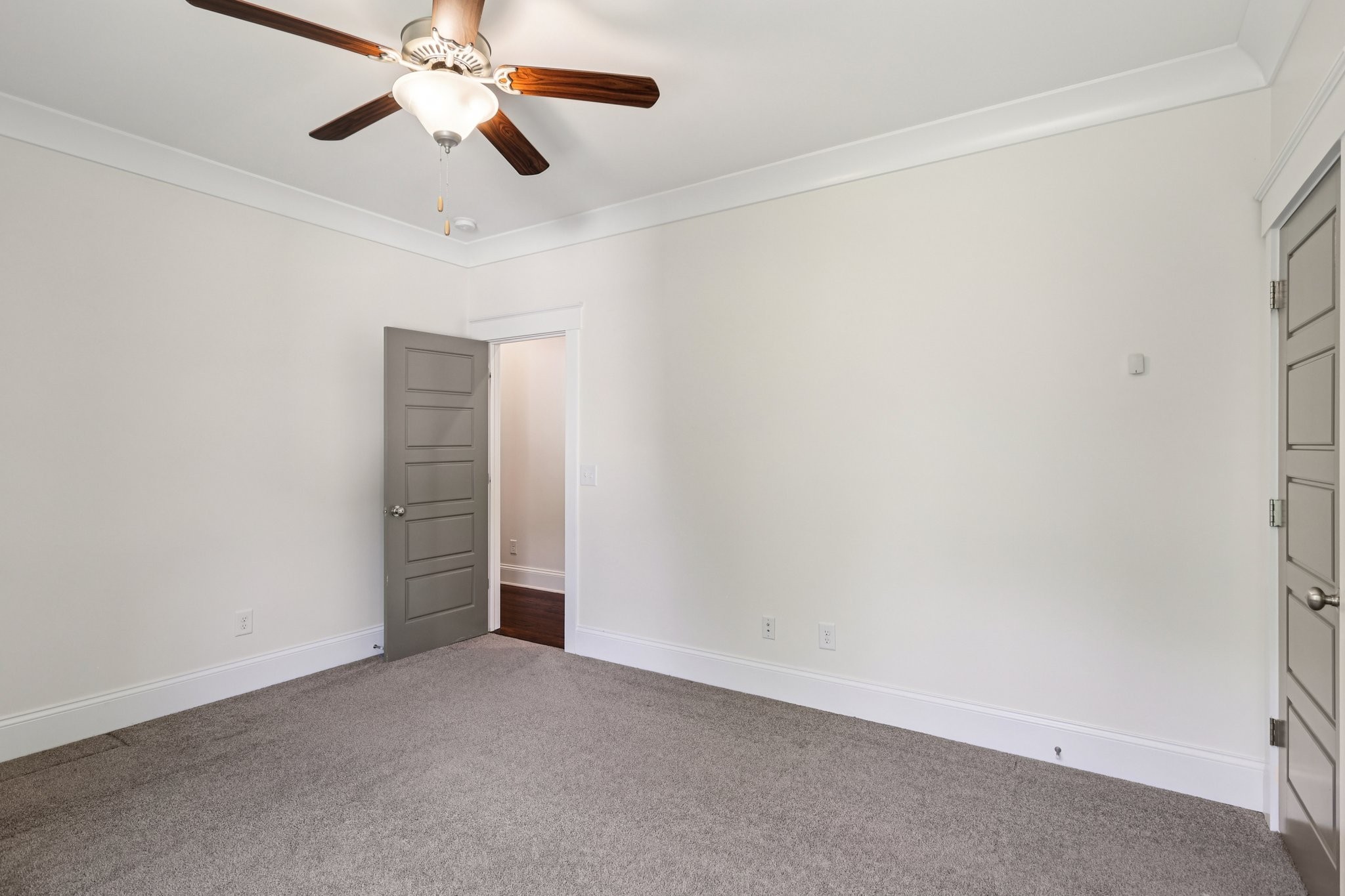 4016 Albert Dr