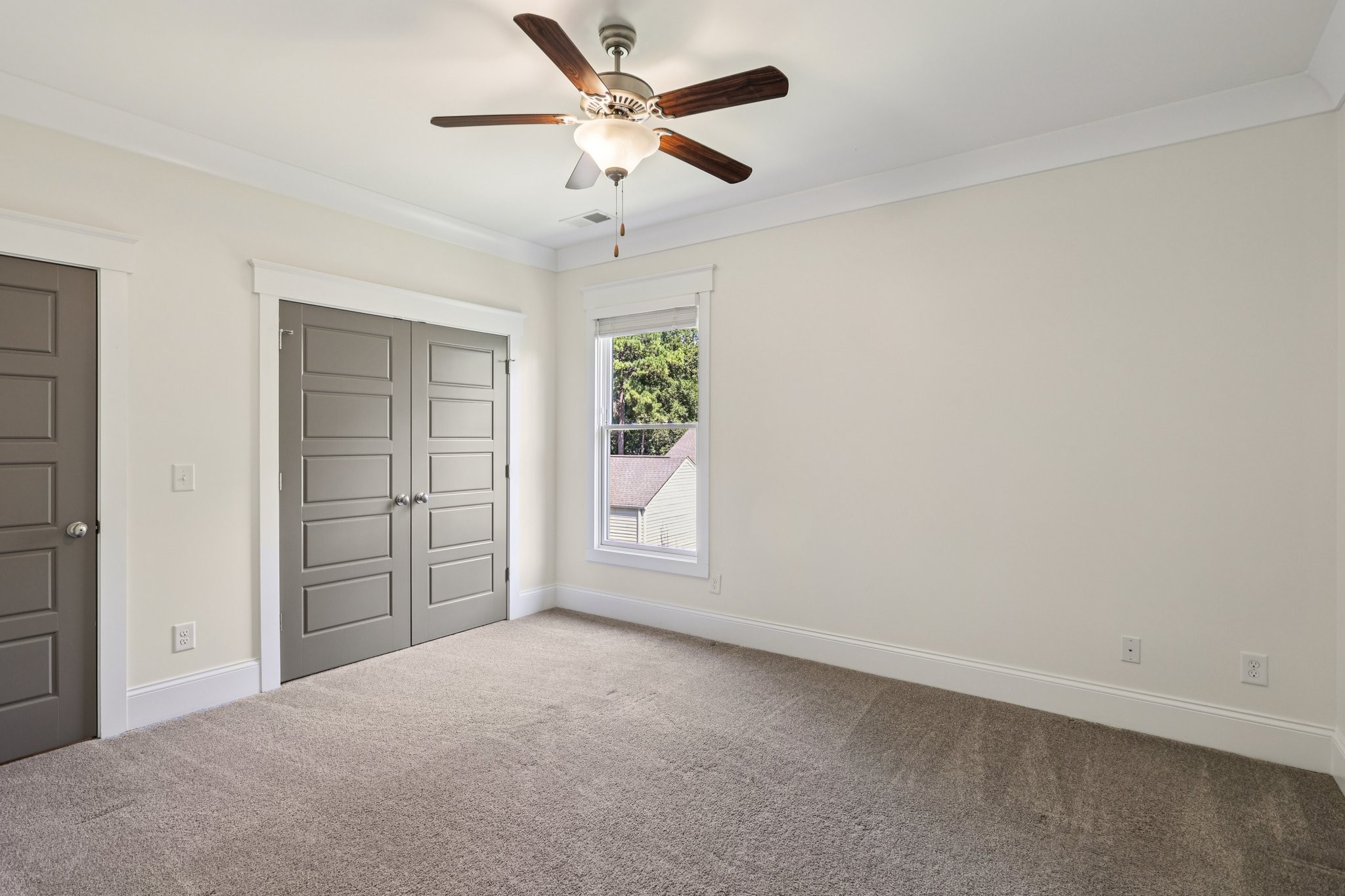 4016 Albert Dr