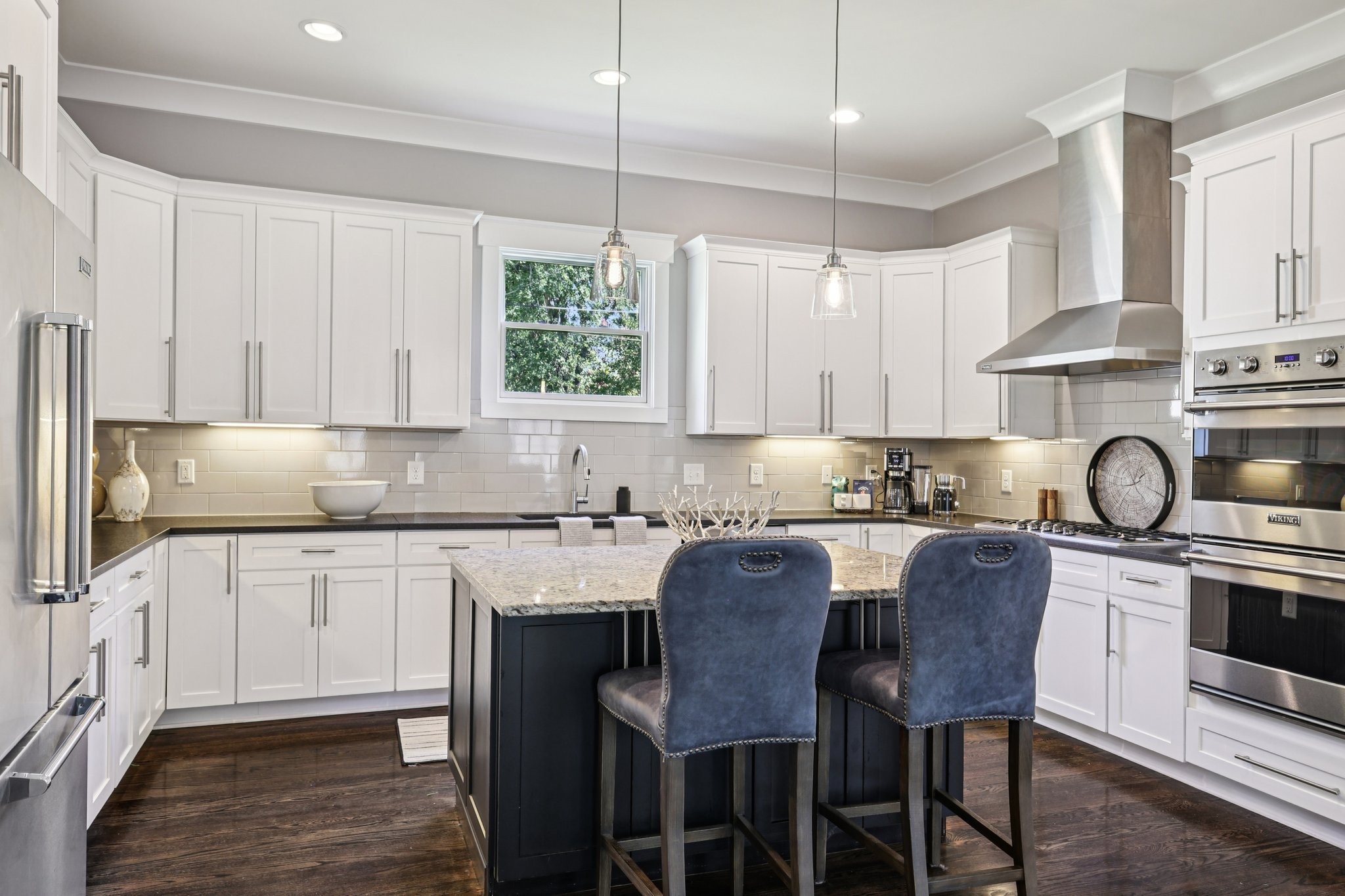 4016 Albert Dr