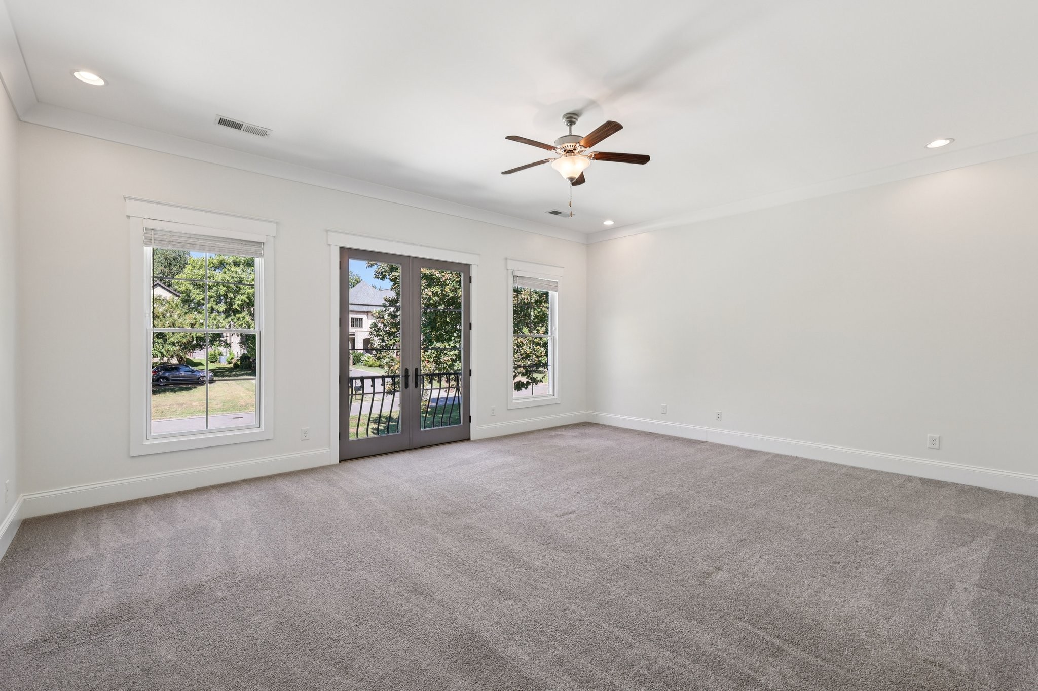 4016 Albert Dr