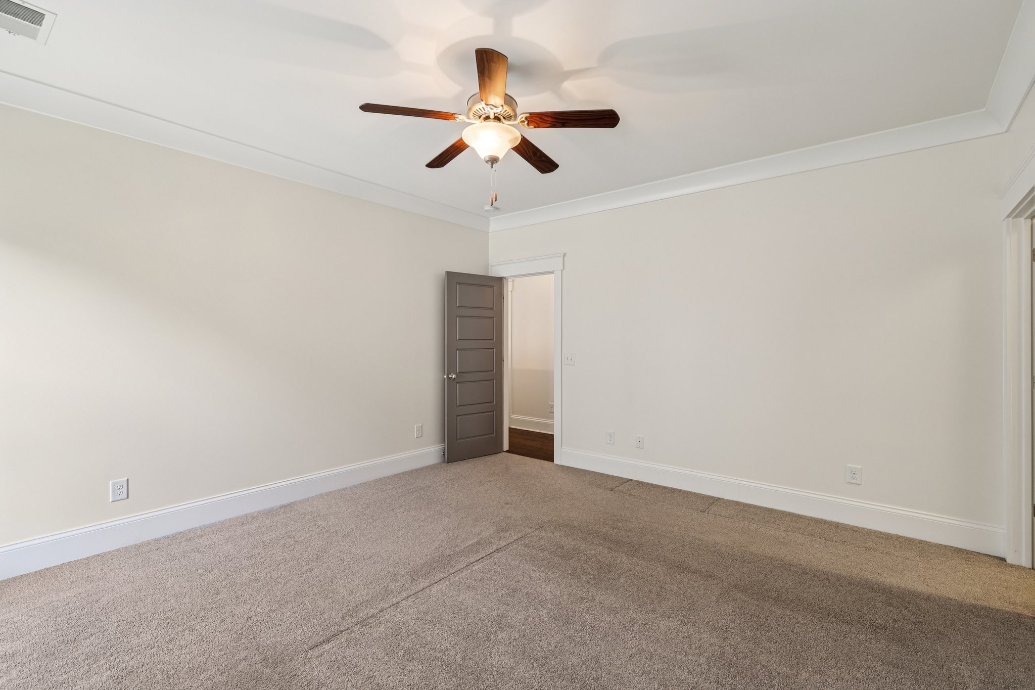 4016 Albert Dr