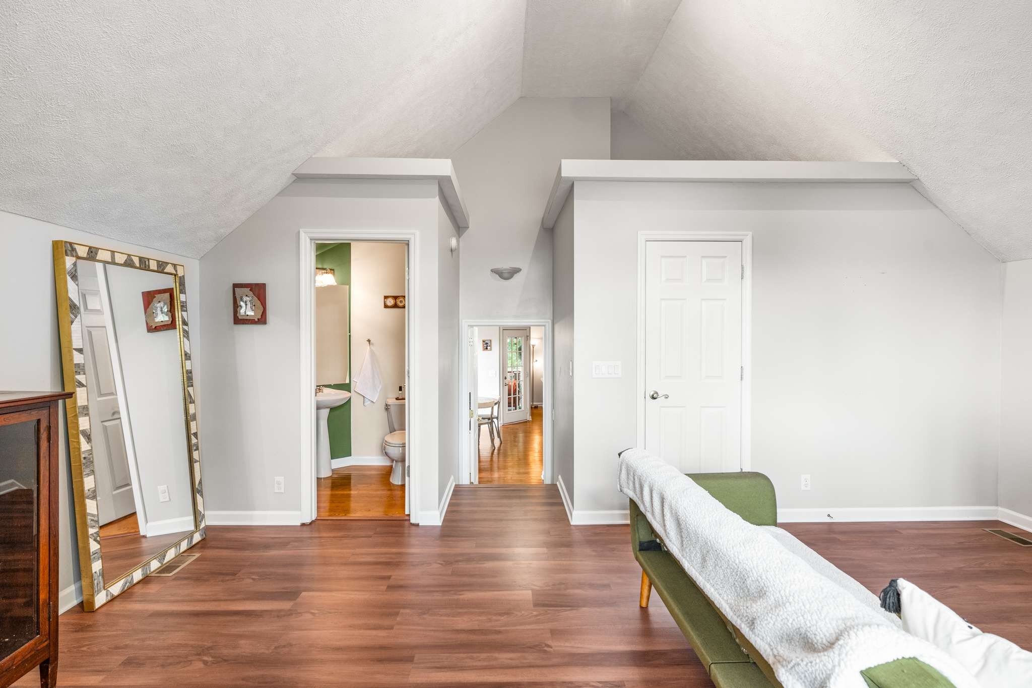 257 Burgandy Hill Rd