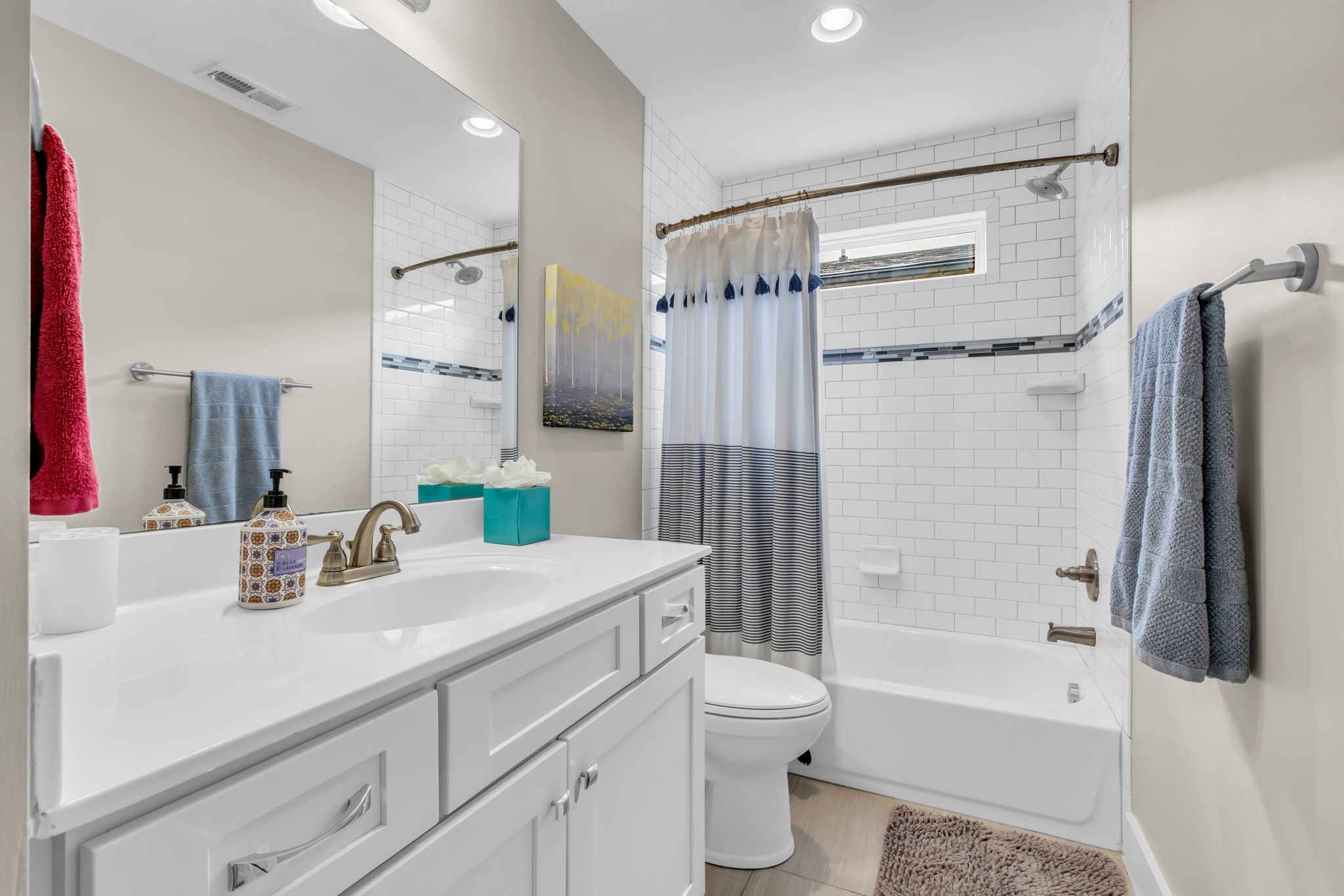 6008A California Avenue