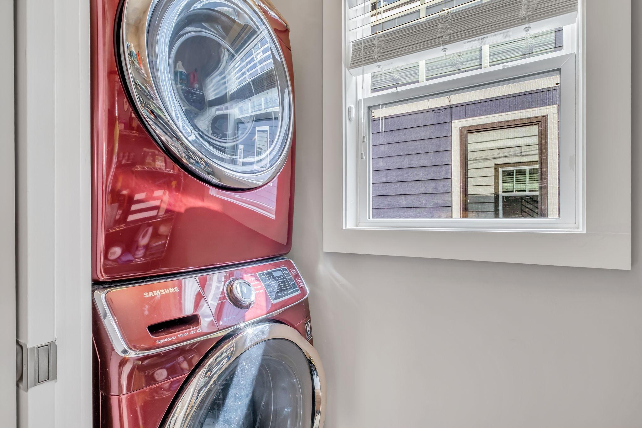 6008A California Avenue