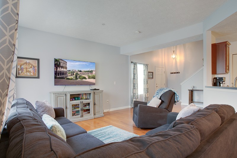 1030 Somerset Springs Dr