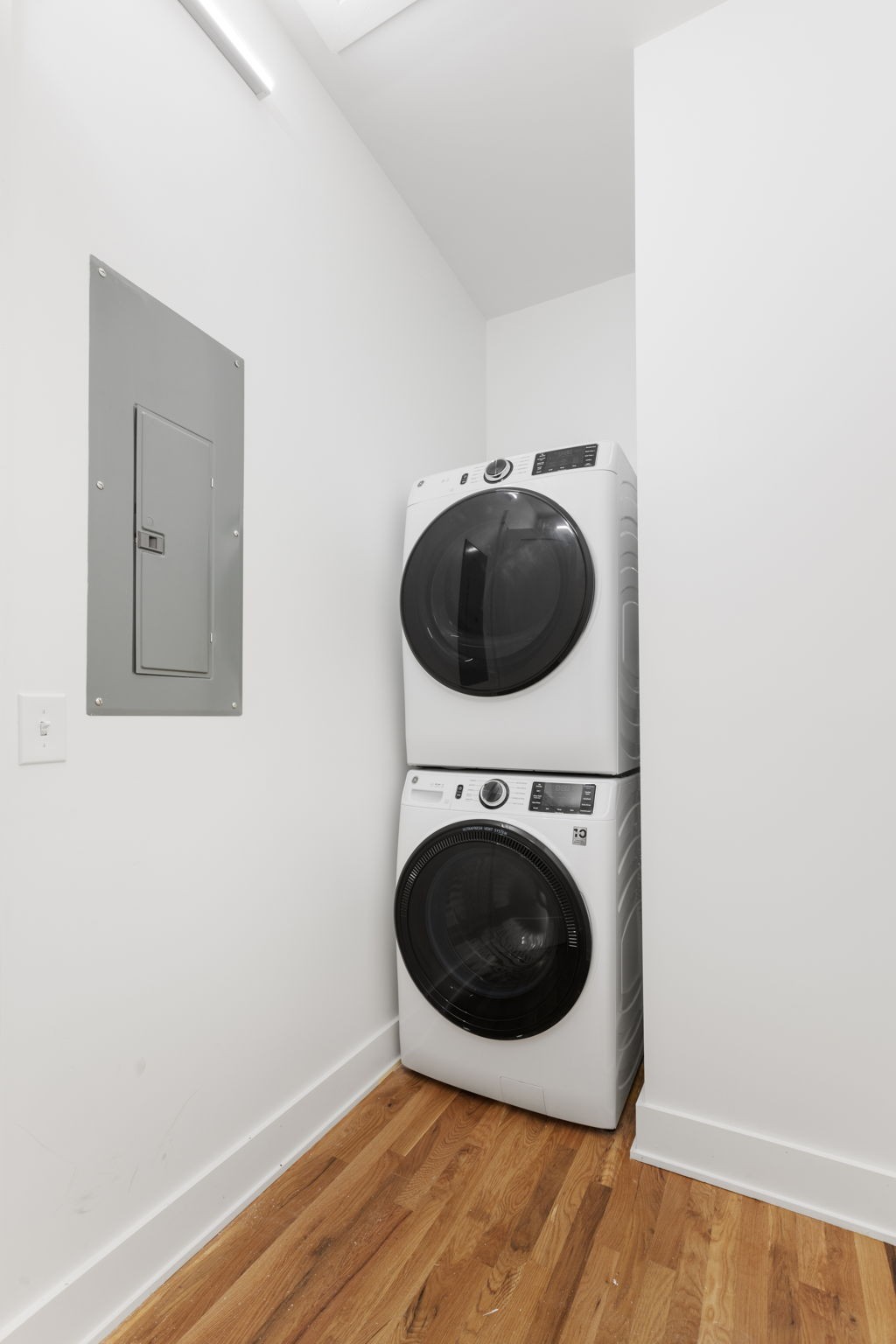 601 Madison St Unit: 312