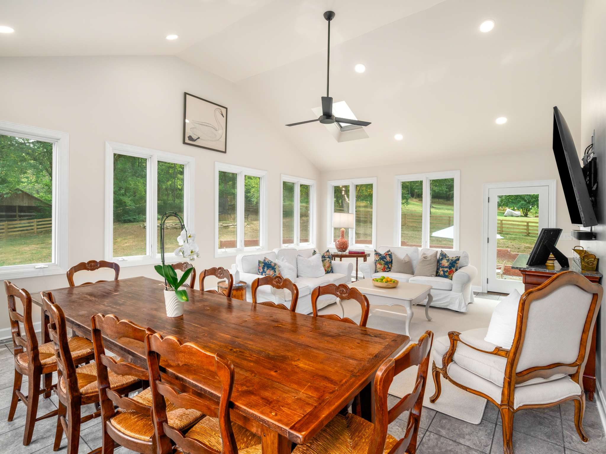 1203 Perkins Ln