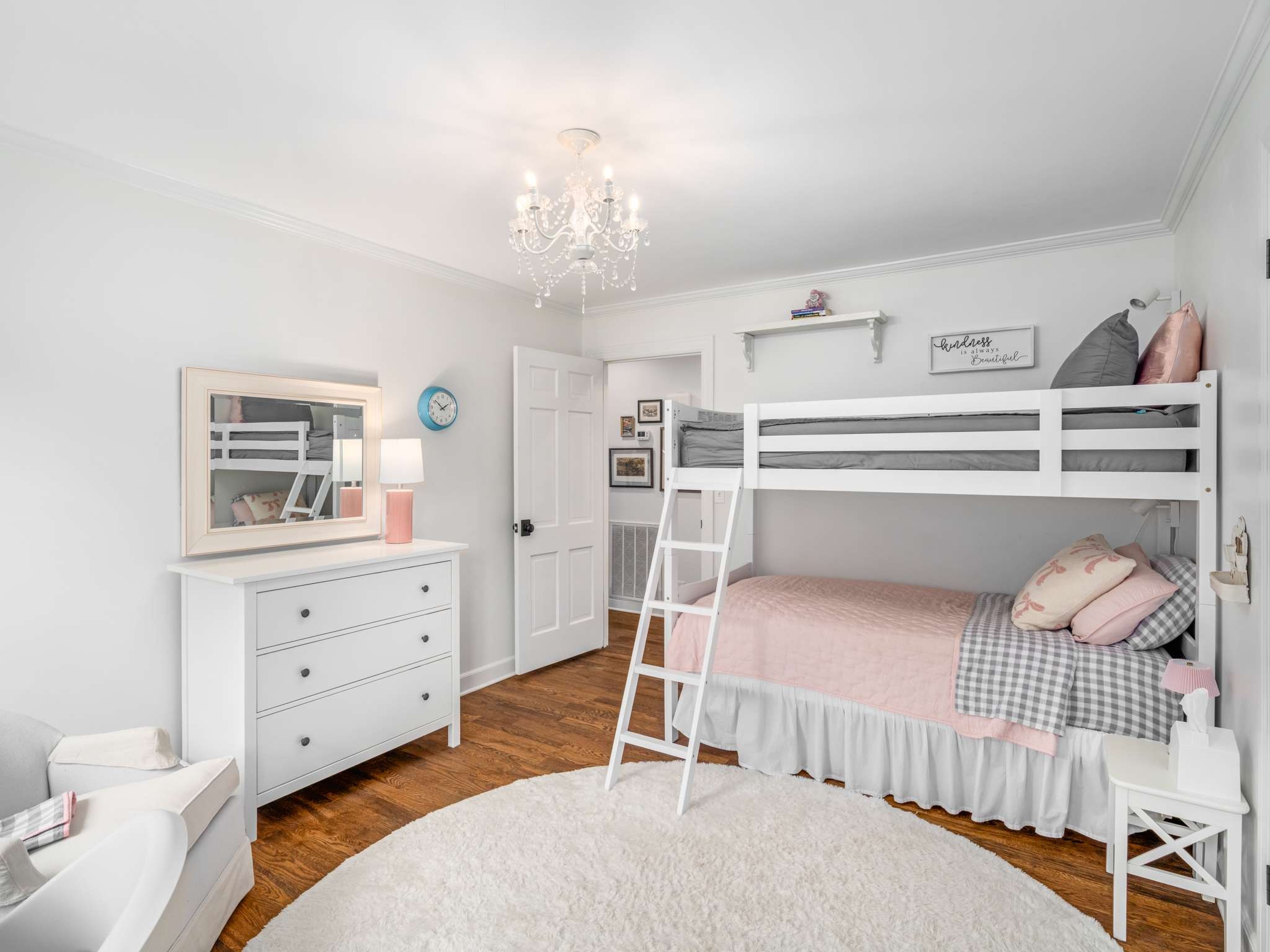 1203 Perkins Ln