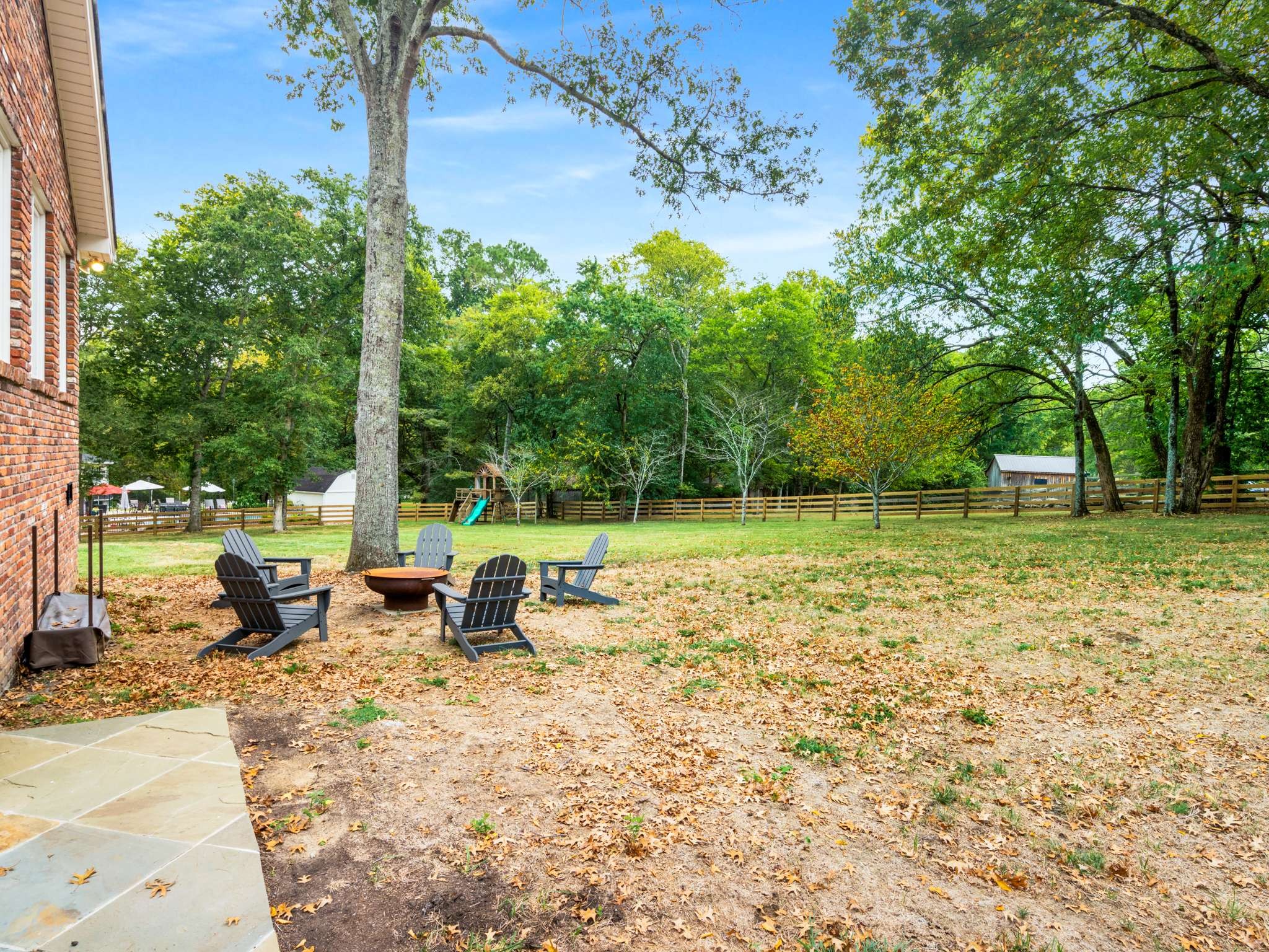 1203 Perkins Ln