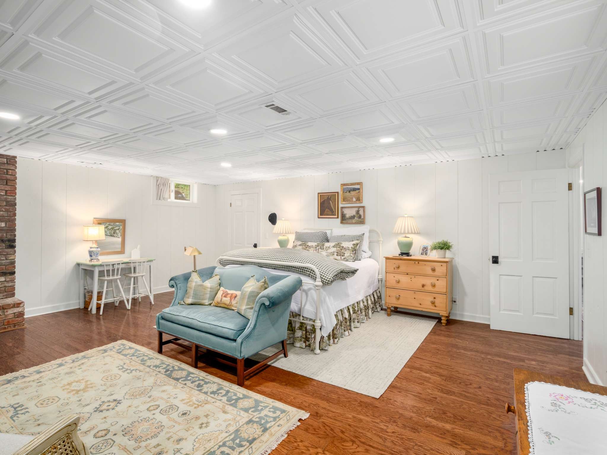 1203 Perkins Ln