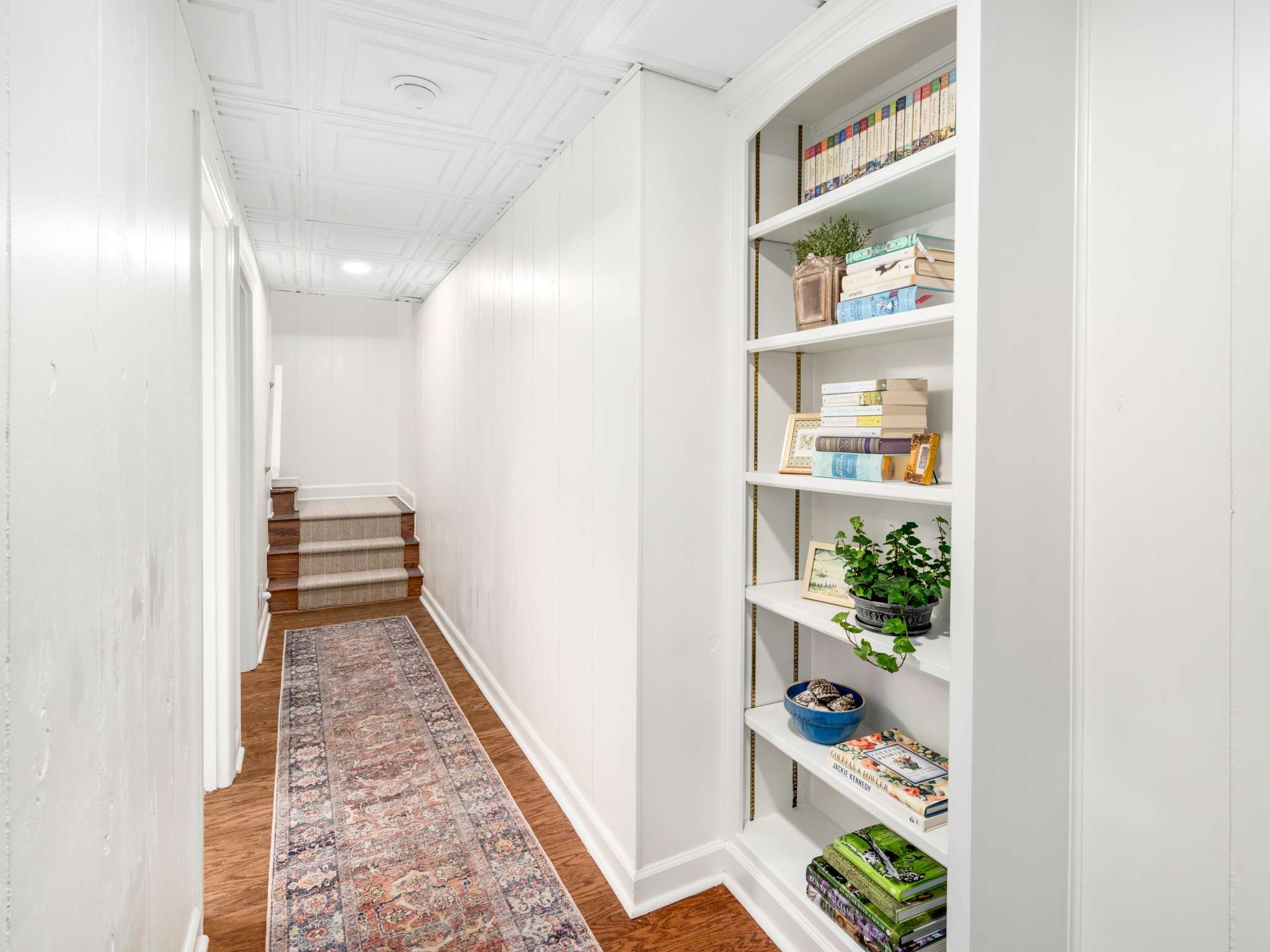 1203 Perkins Ln