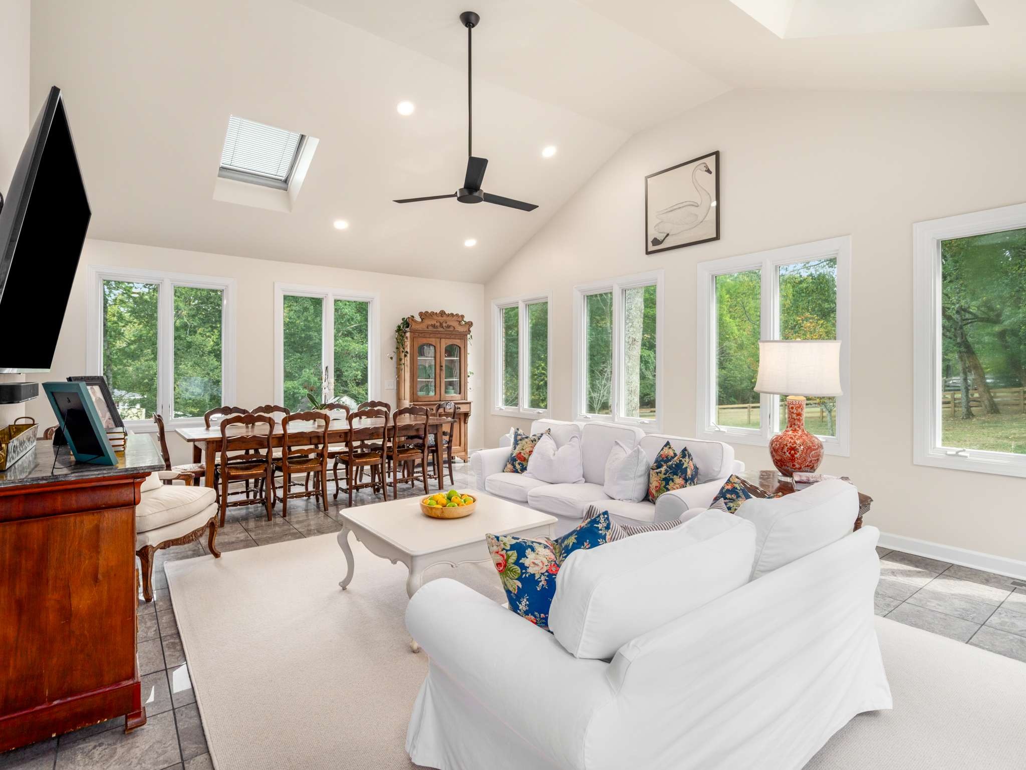 1203 Perkins Ln