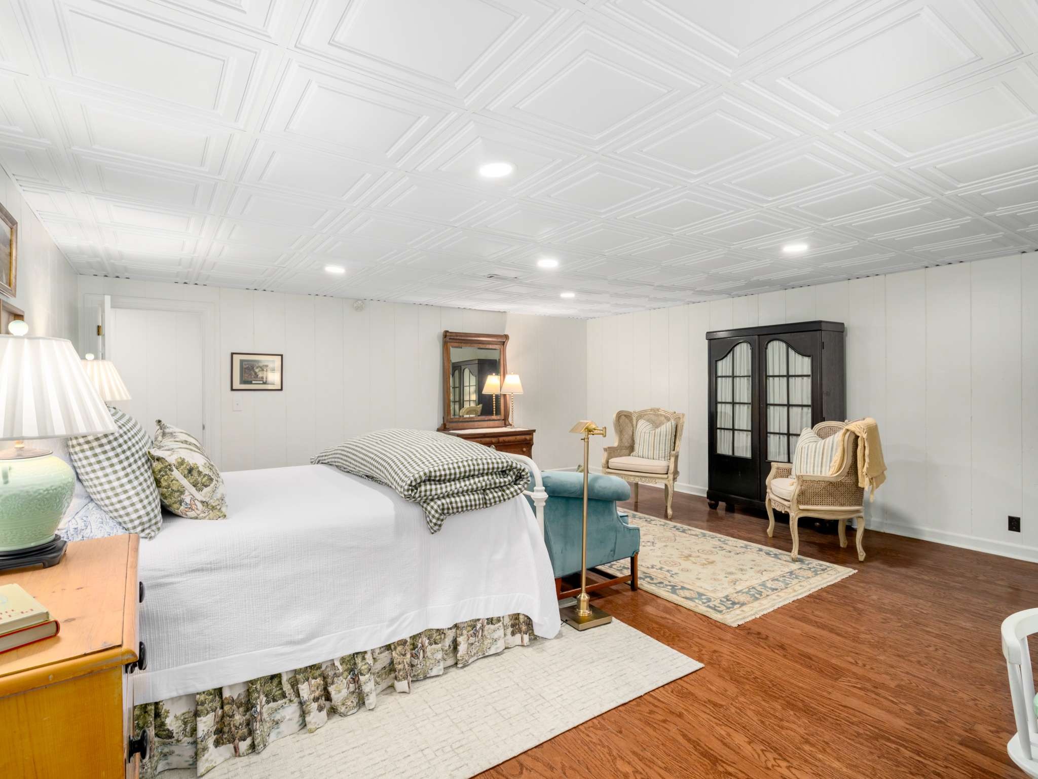 1203 Perkins Ln